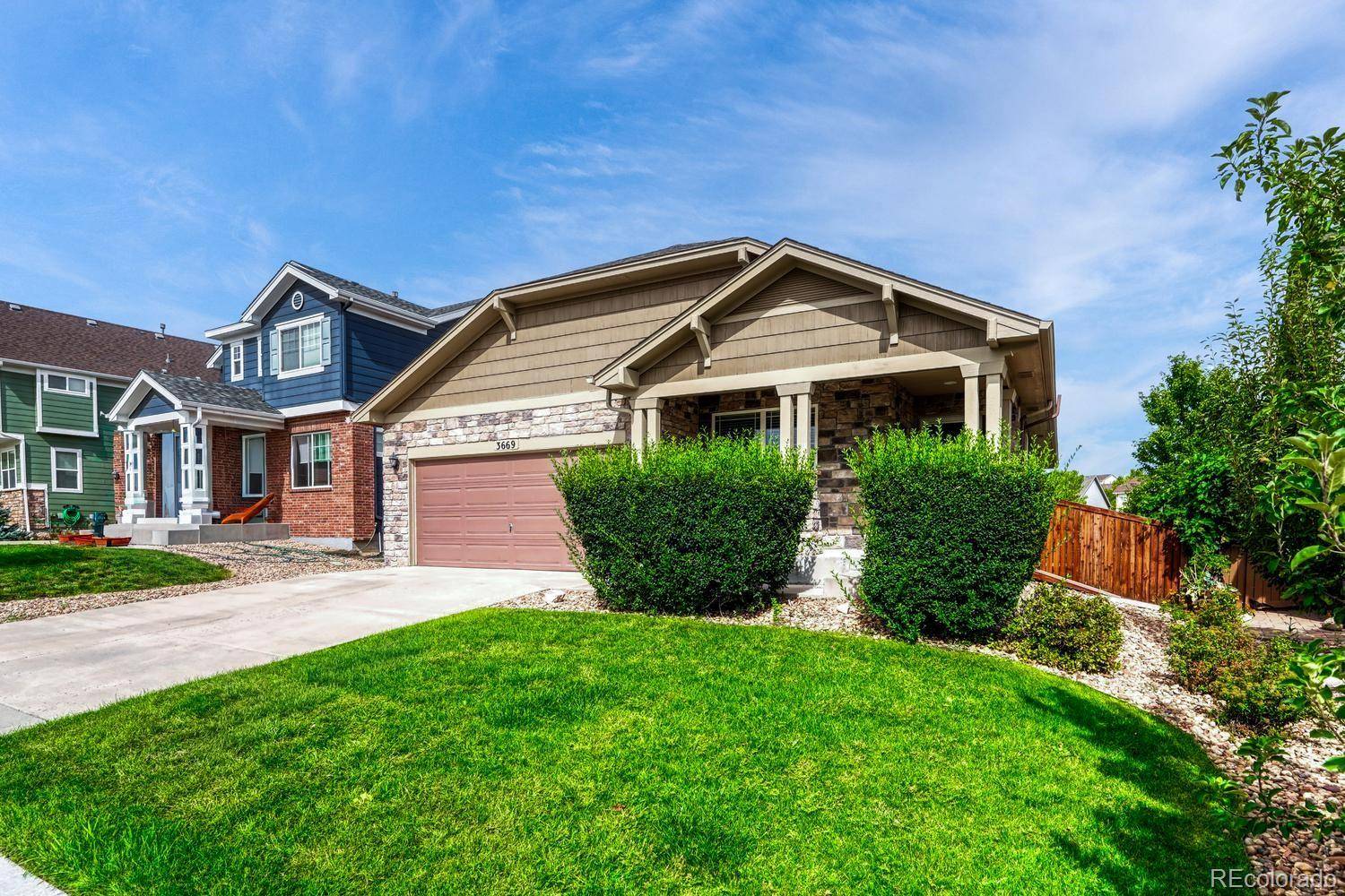 3669 Amber Sun CIR, Castle Rock, CO 80108