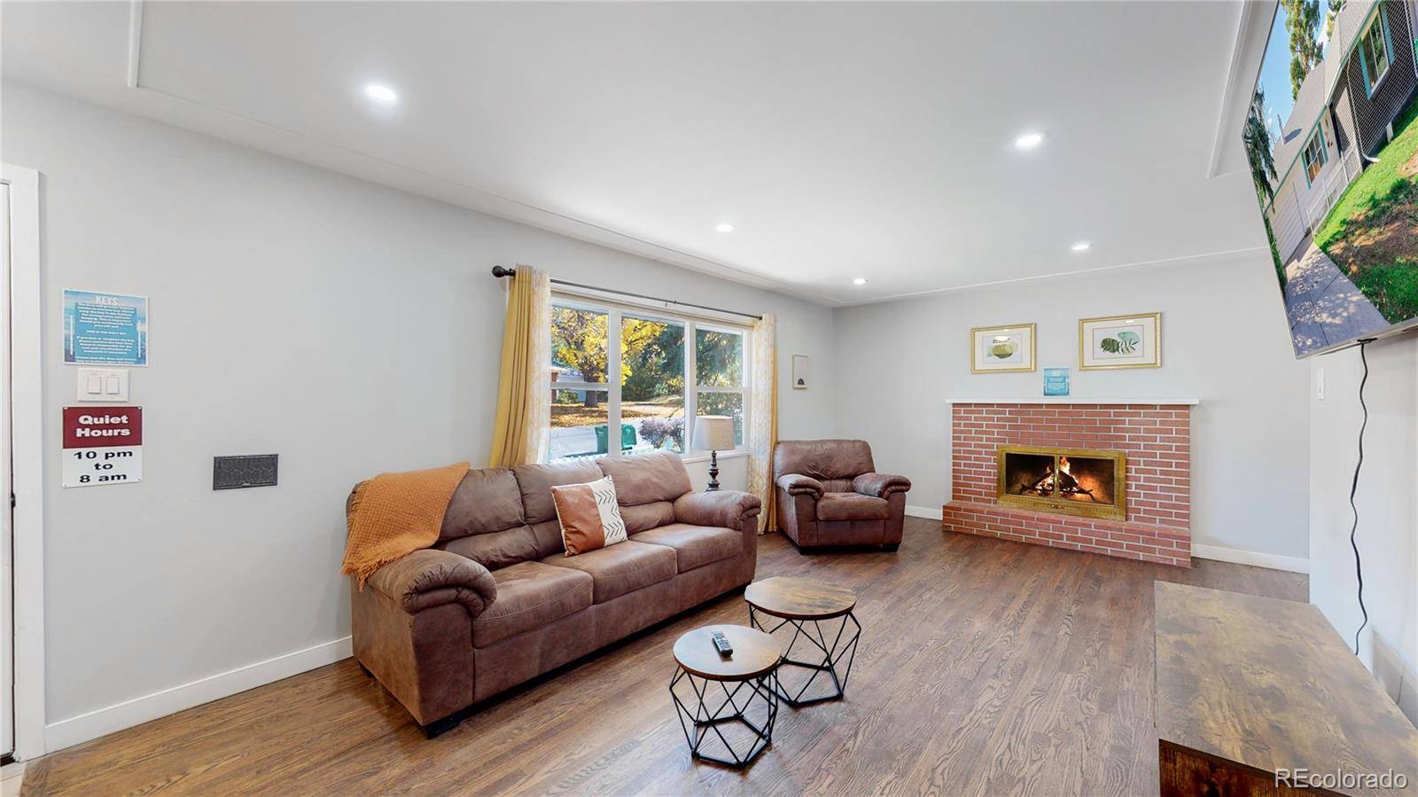 3067 S Holly PL, Denver, CO 80222