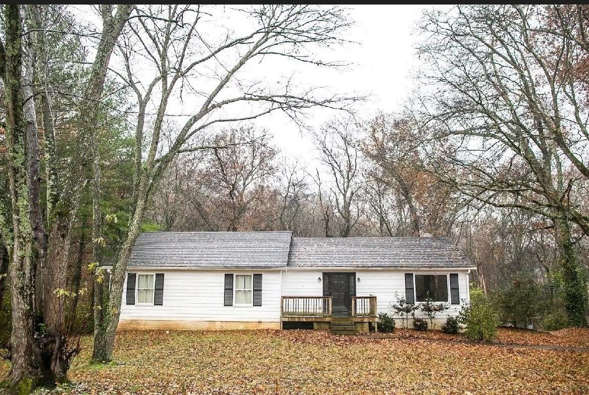 210 Elliott Ct, Columbia, TN 38401