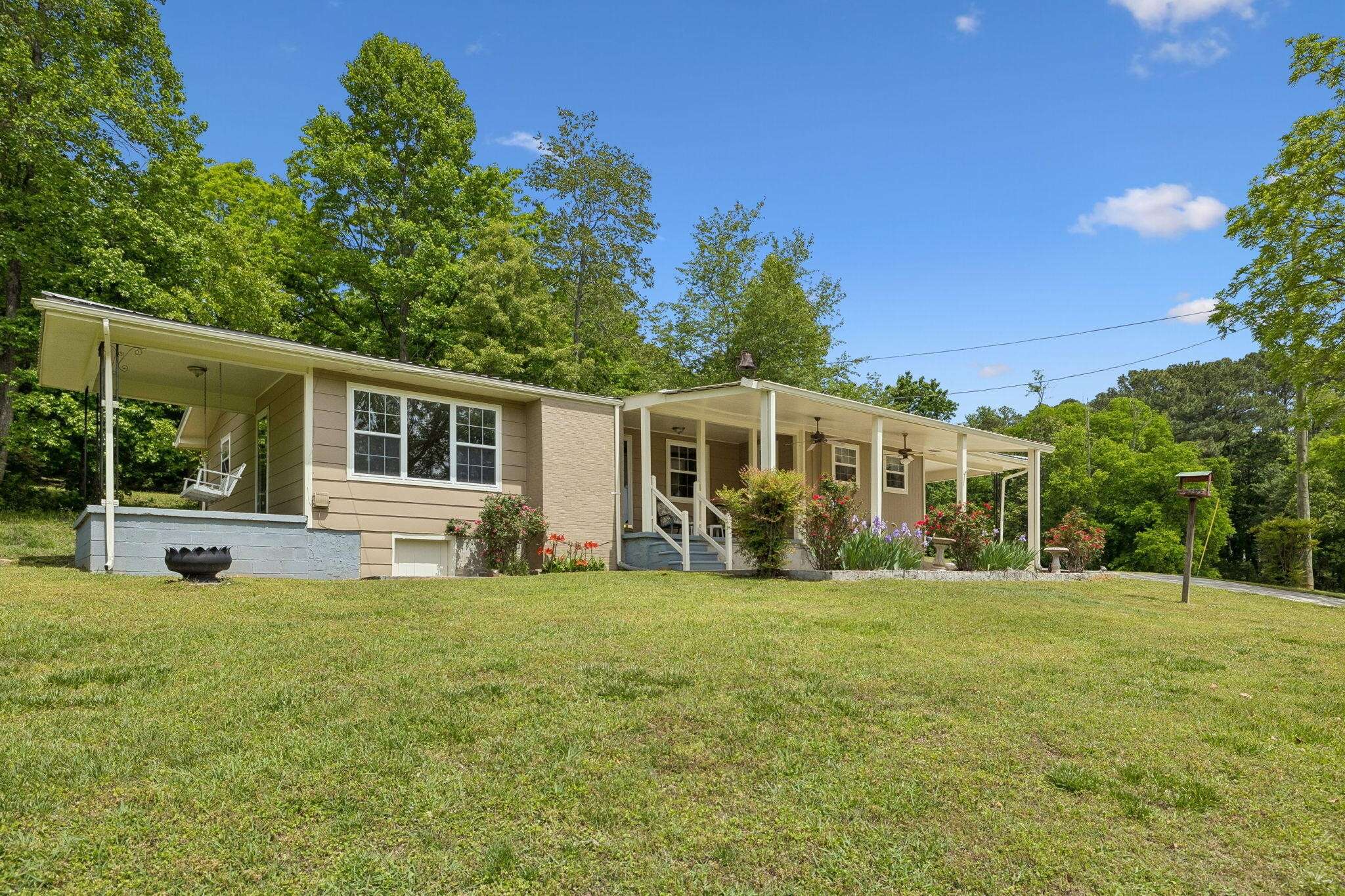 1484 Blythe Ferry Road, Dayton, TN 37321