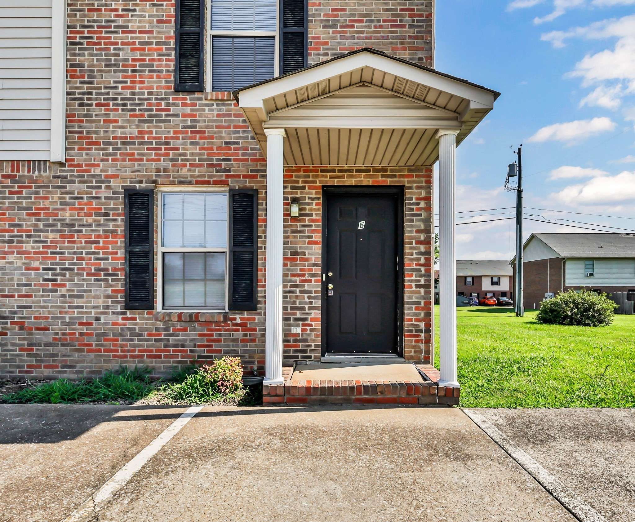 2451 W Wilson Rd #6, Clarksville, TN 37043
