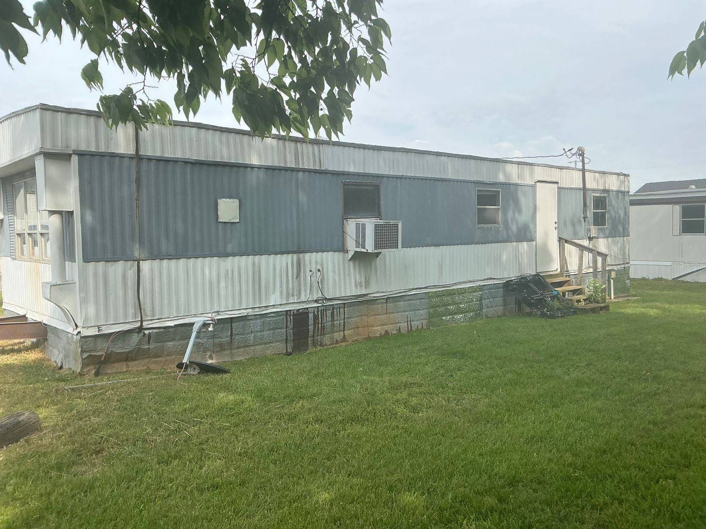 2871 N Charles Ave #15, Clarksville, TN 37042