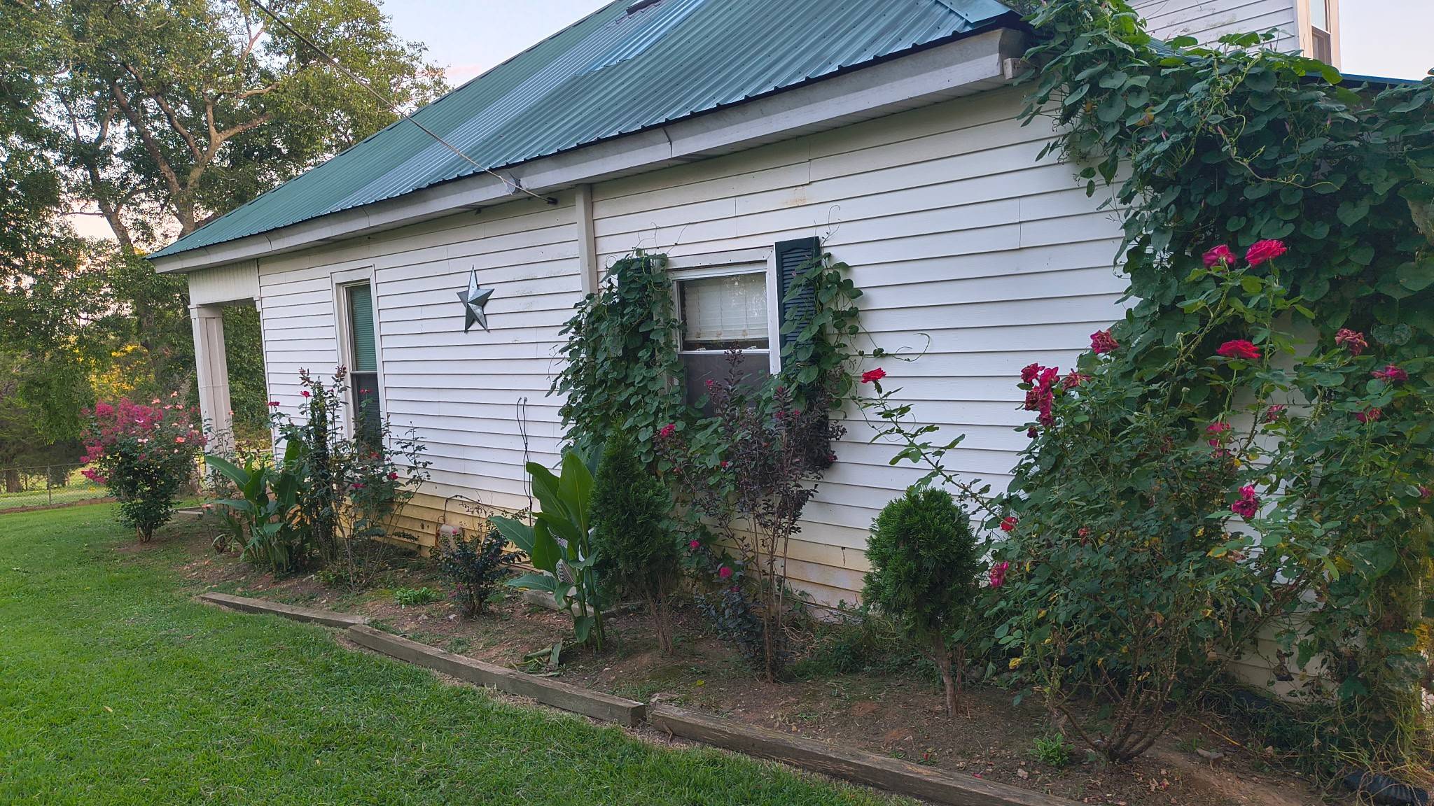 850 Sugar Flat Rd, Lebanon, TN 37087
