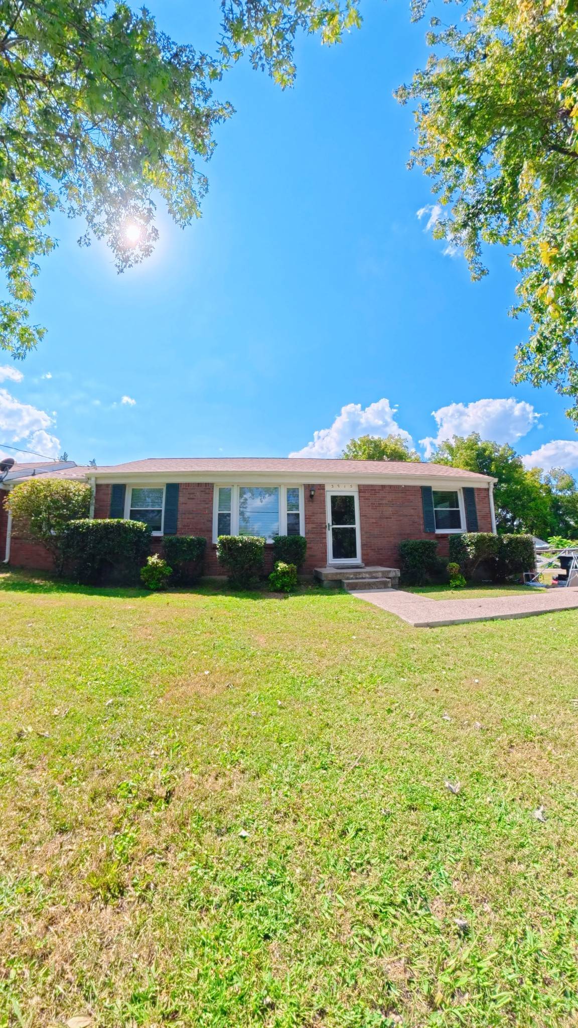 3915 E Ridge Dr, Nashville, TN 37211