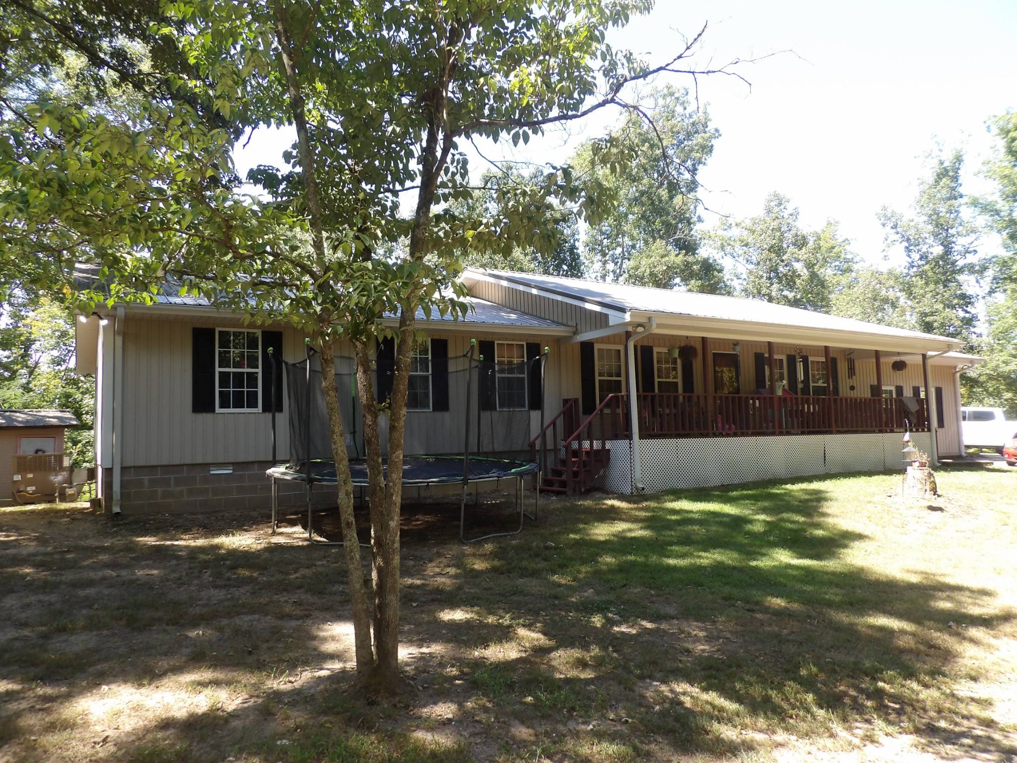 2719 McKenzie Rd, Parsons, TN 38363