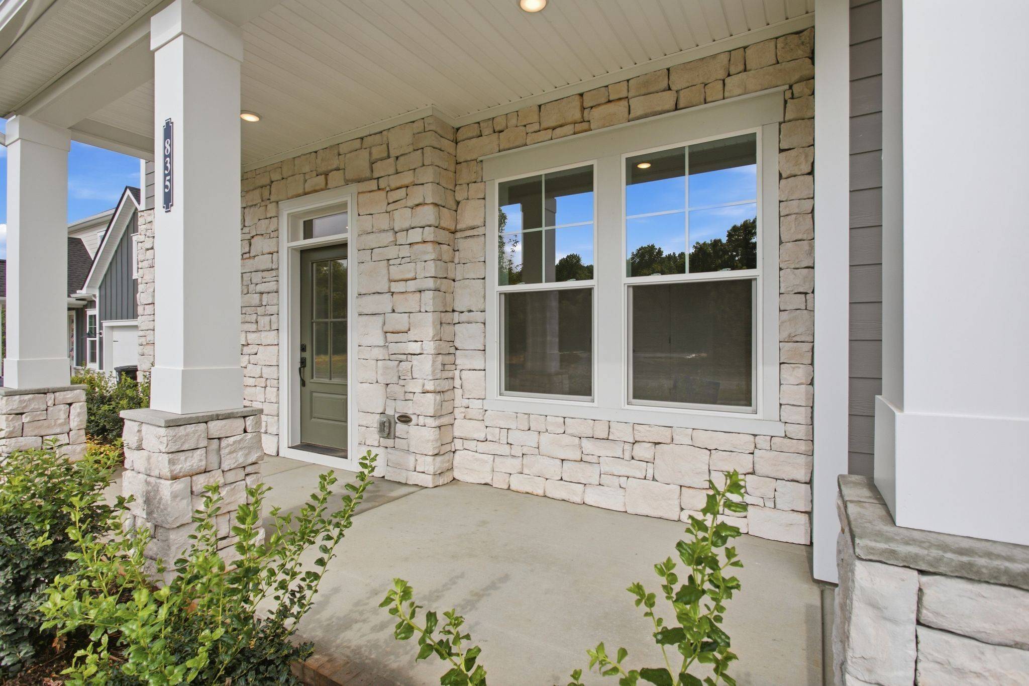835 Drivers Cir, Columbia, TN 38401