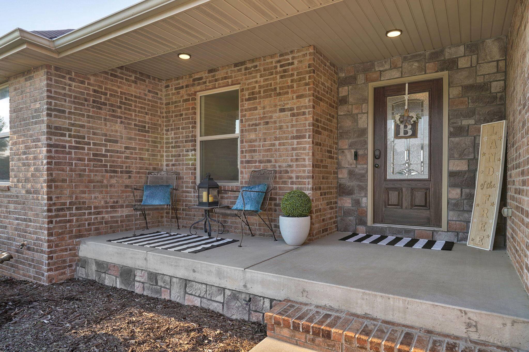 2741 W Fishhook AVE, Ozark, MO 65721