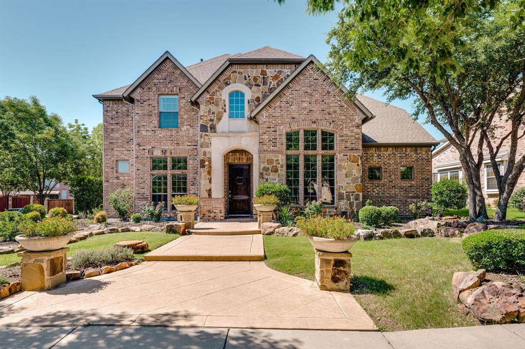 2254 Magic Mantle Drive, Lewisville, TX 75056