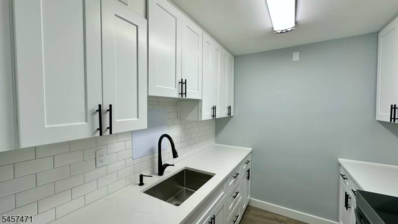 1 Claridge Dr Unit 1000 #1000, Verona Twp., NJ 07044