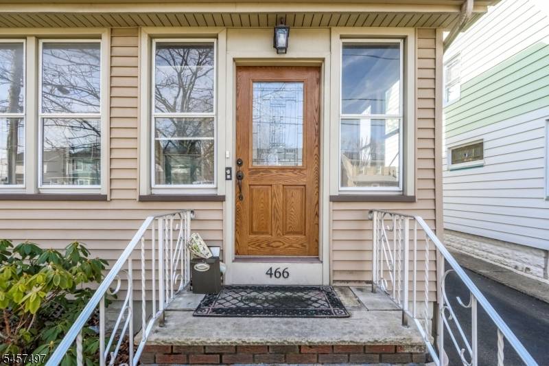 466 Beardsley Ave, Bloomfield Twp., NJ 07003