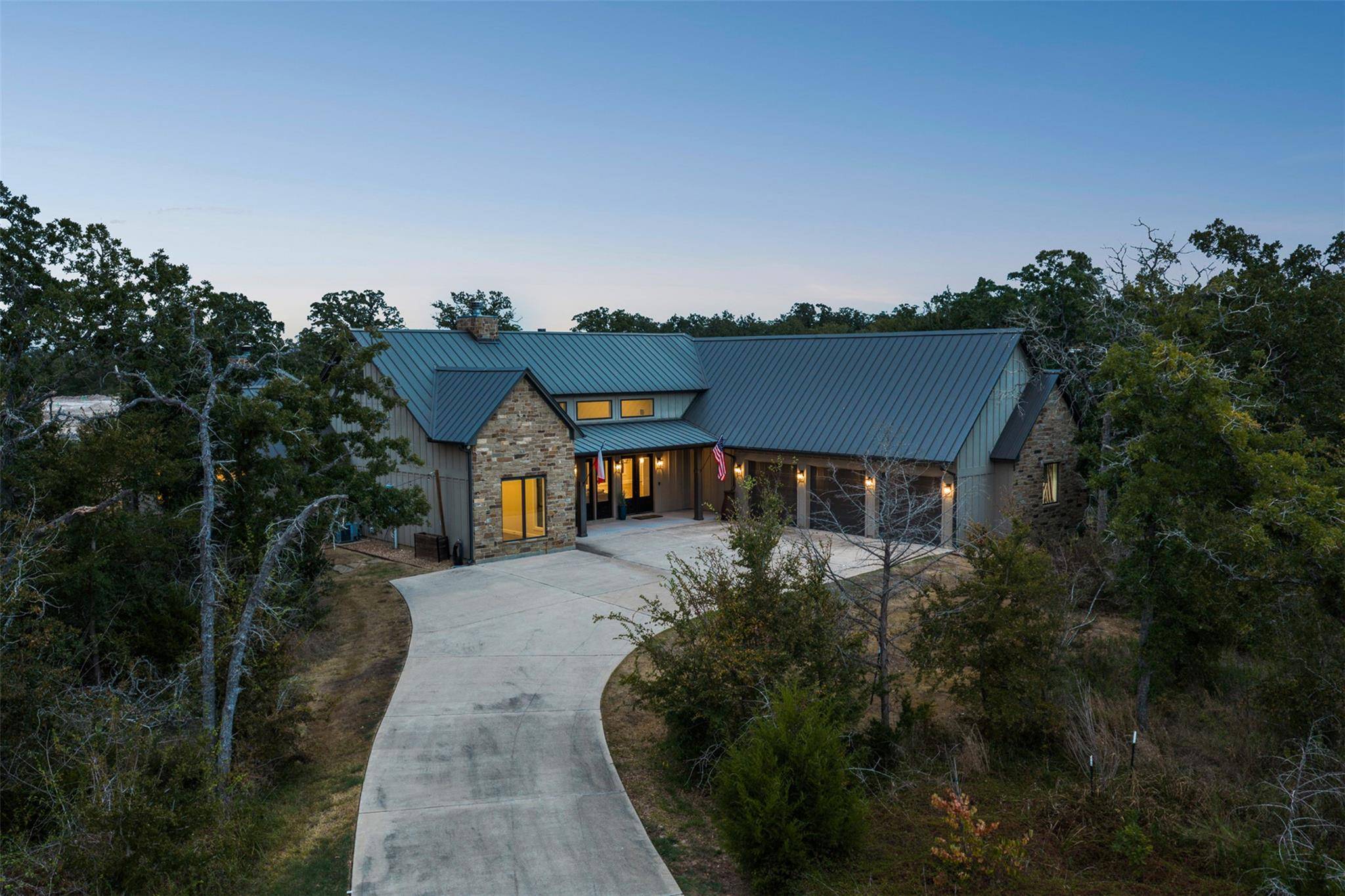 19358 Moonlit Hollow LOOP, College Station, TX 77845