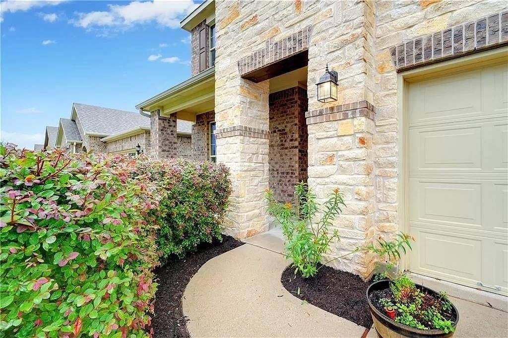 2112 Edson CT, Leander, TX 78641