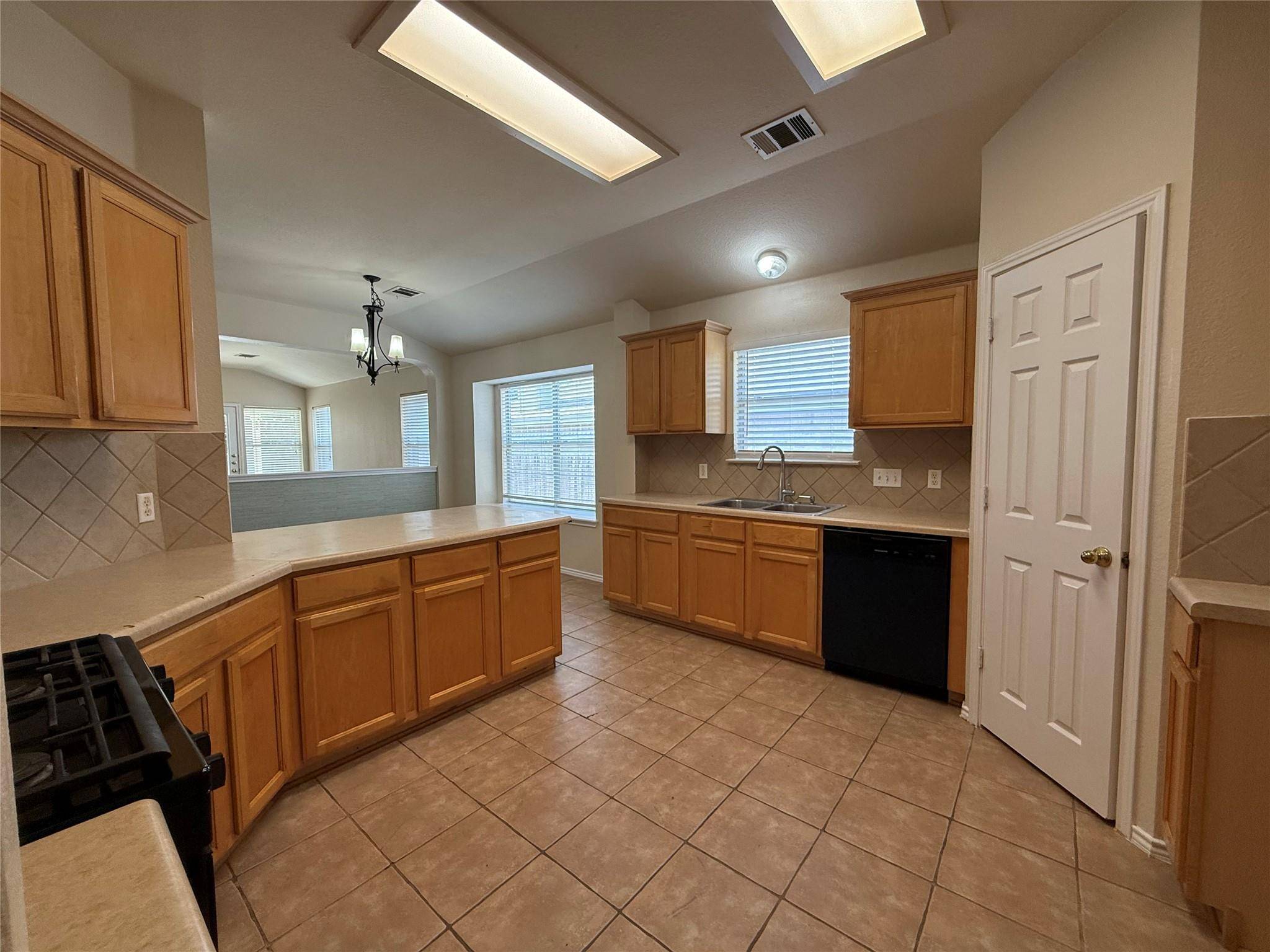 3403 Rod Carew DR, Round Rock, TX 78665