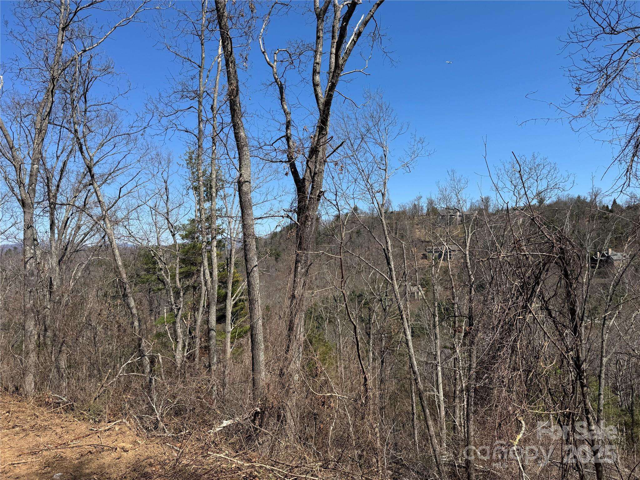 140 Summit Tower CIR #212, Asheville, NC 28804