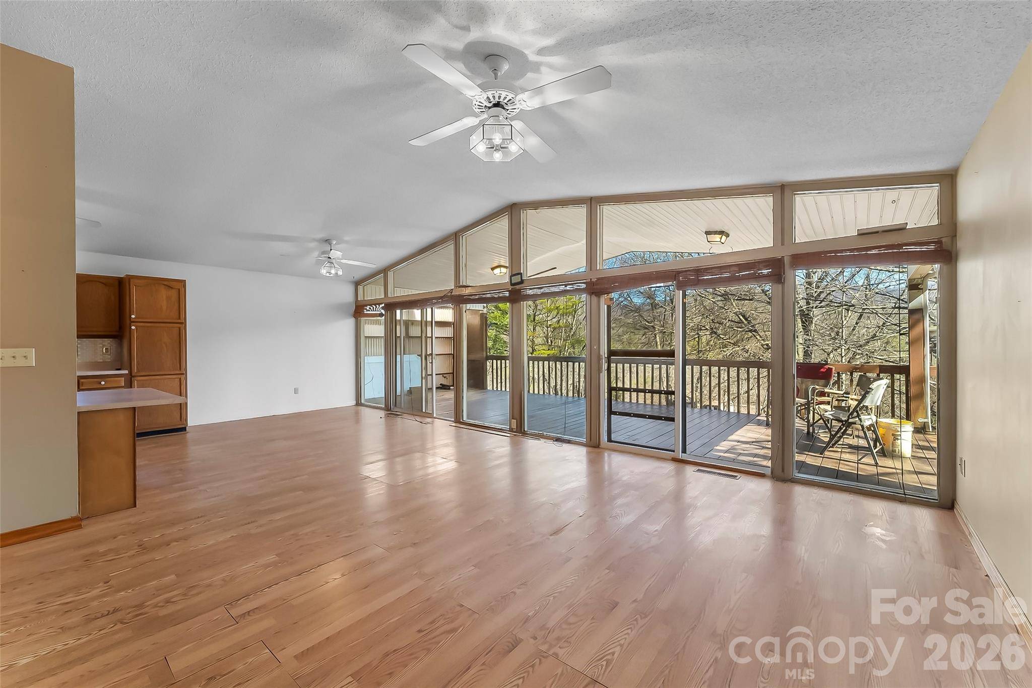 350 Sandy Bottom RD, Marshall, NC 28753