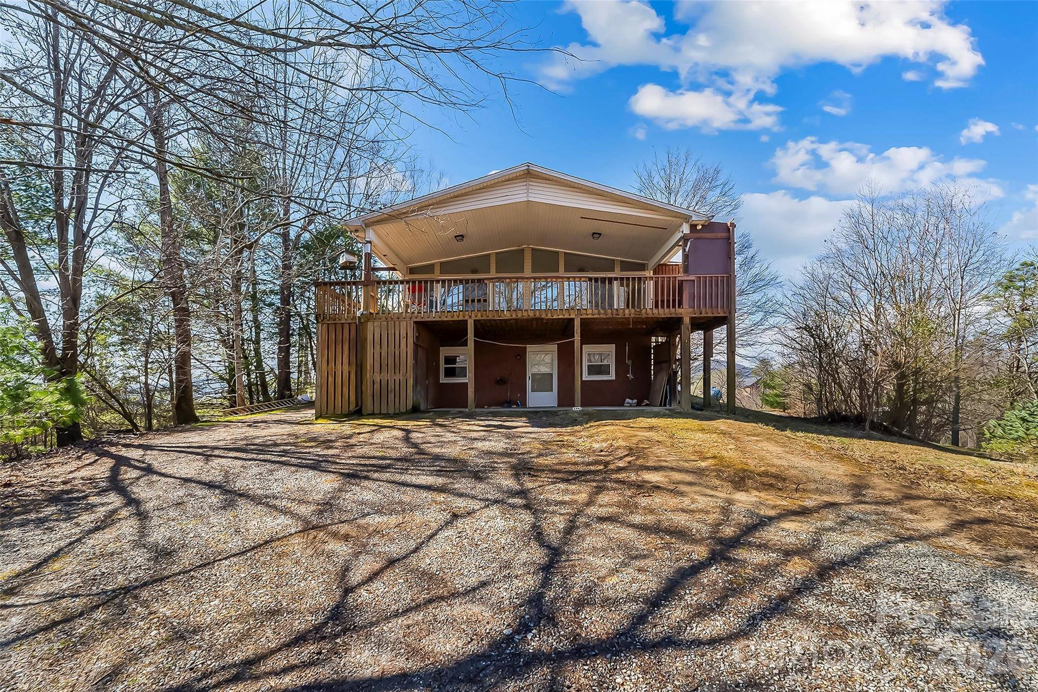 350 Sandy Bottom RD, Marshall, NC 28753