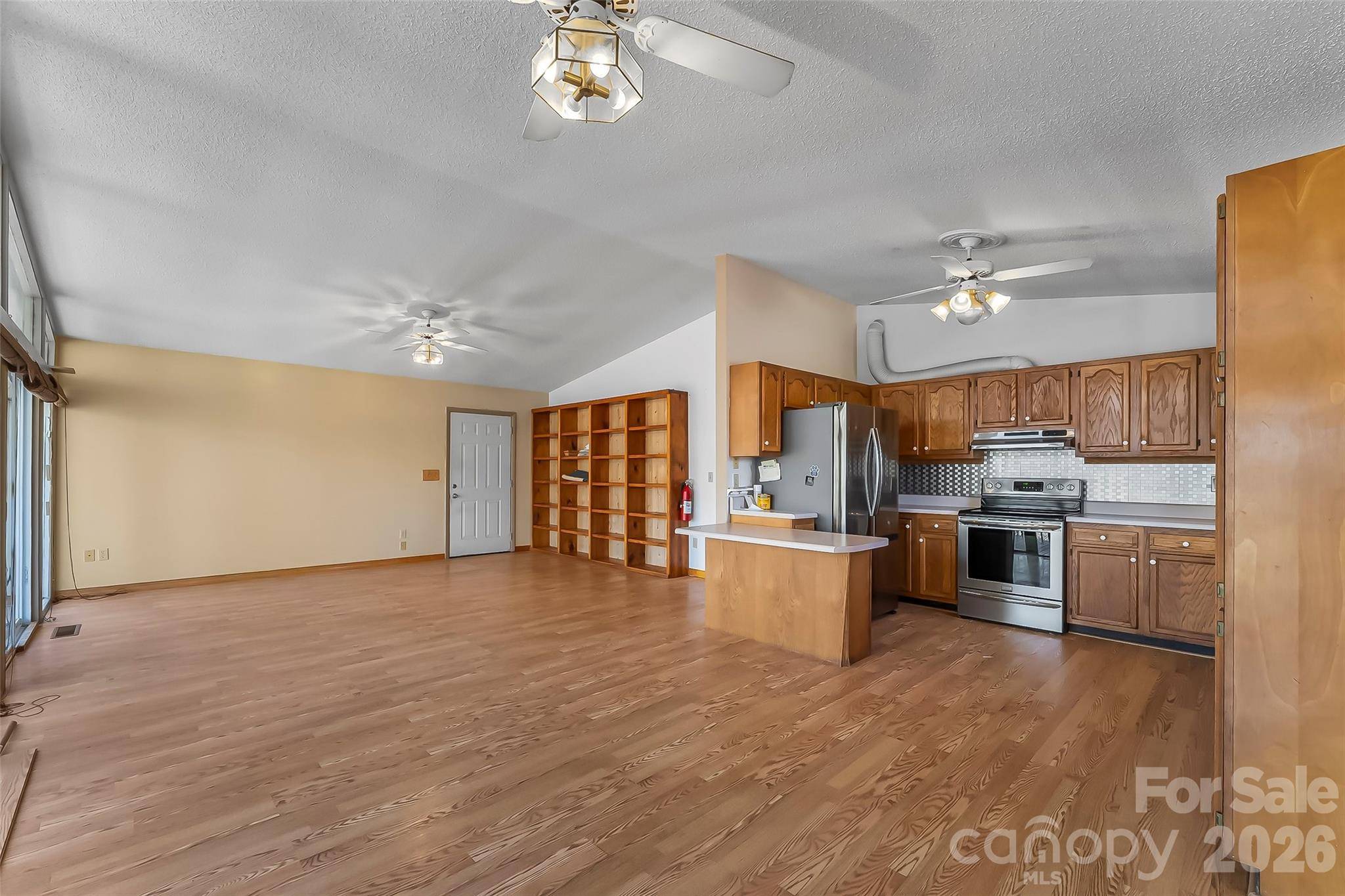350 Sandy Bottom RD, Marshall, NC 28753