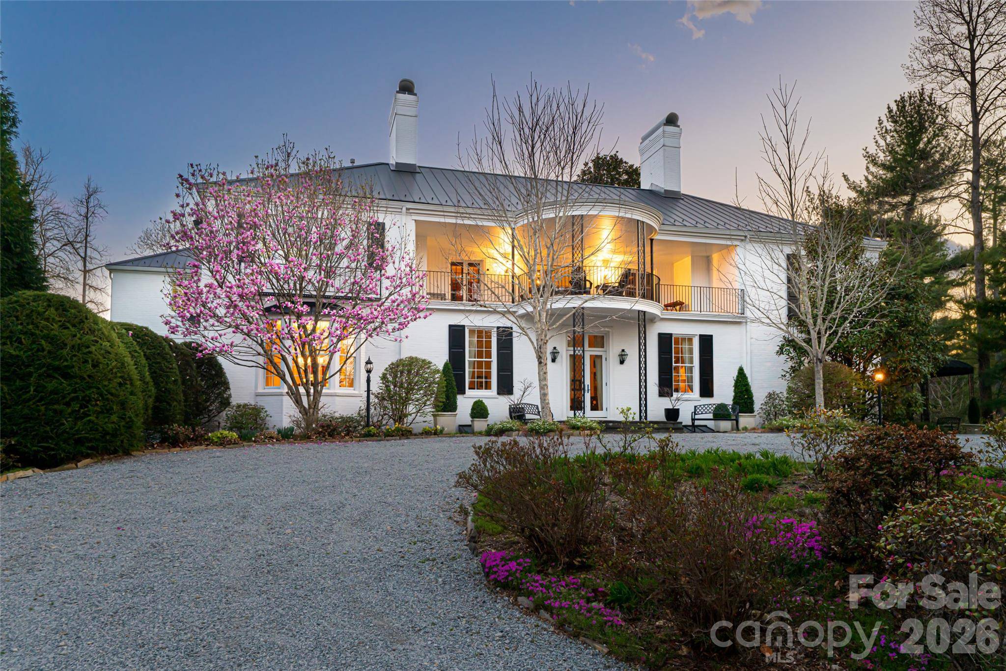 365 Sherwood DR S, Flat Rock, NC 28731