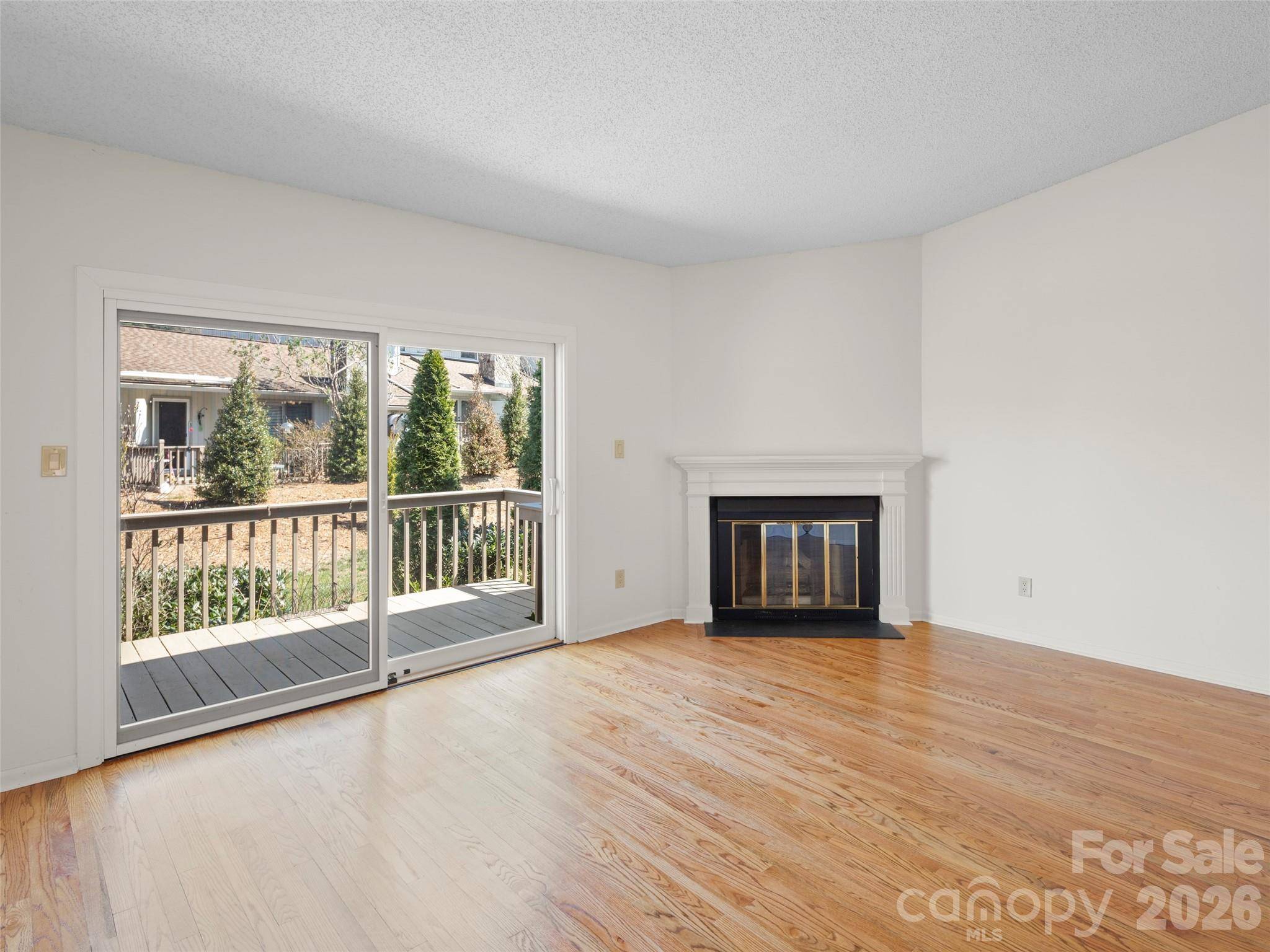 110 Clubwood CT, Asheville, NC 28803