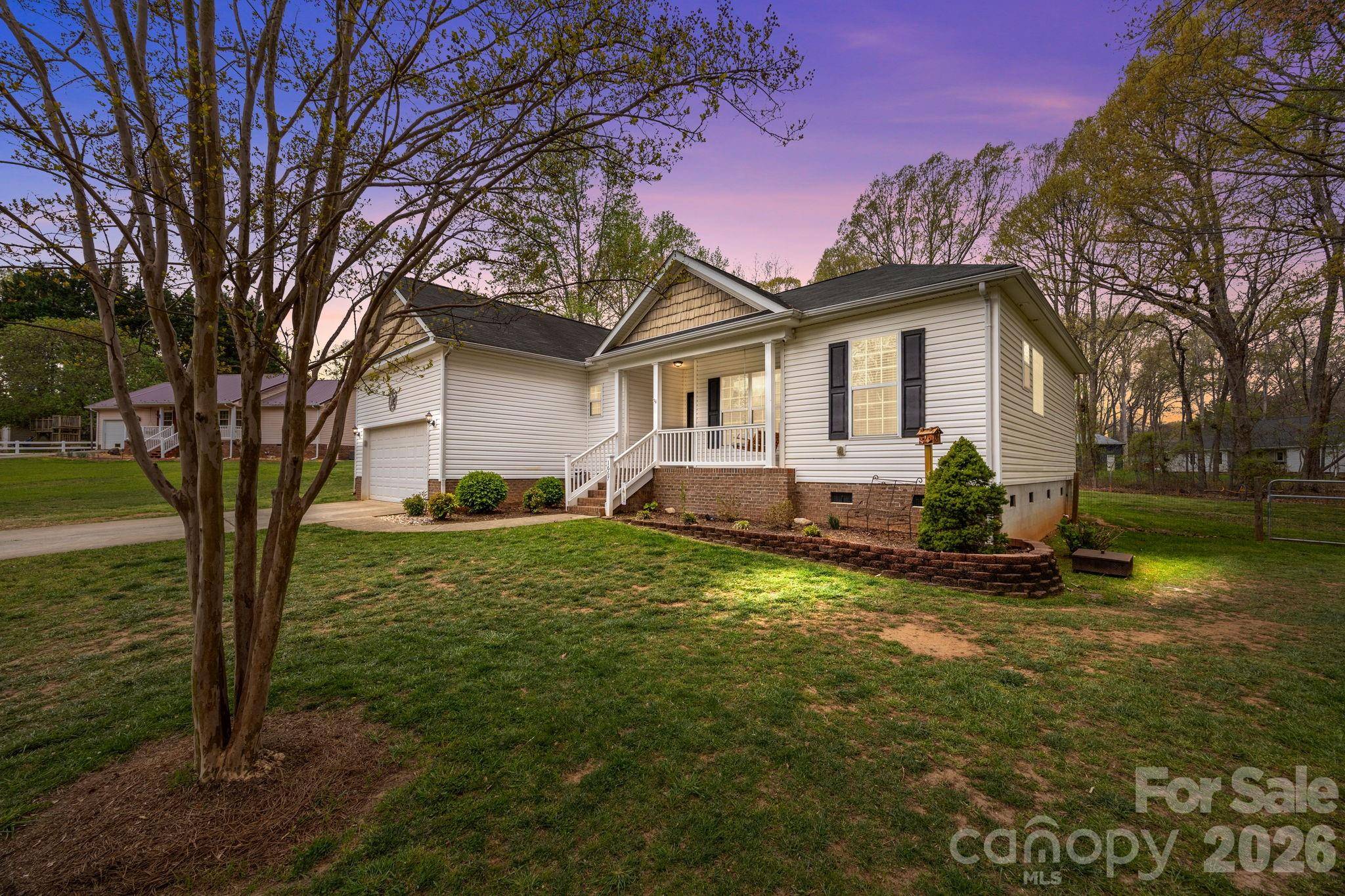 1667 Warwick CT, Lincolnton, NC 28092