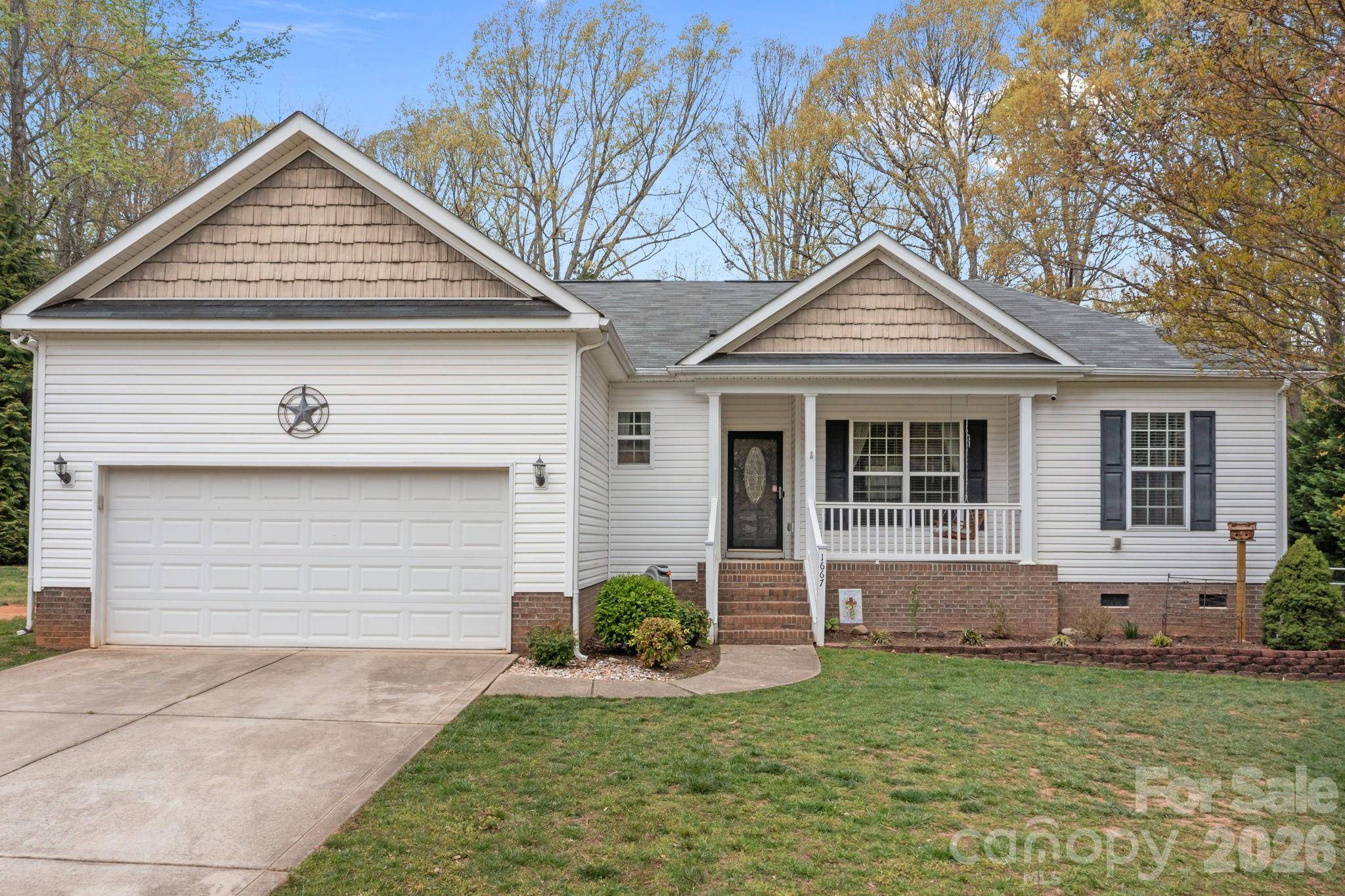 1667 Warwick CT, Lincolnton, NC 28092