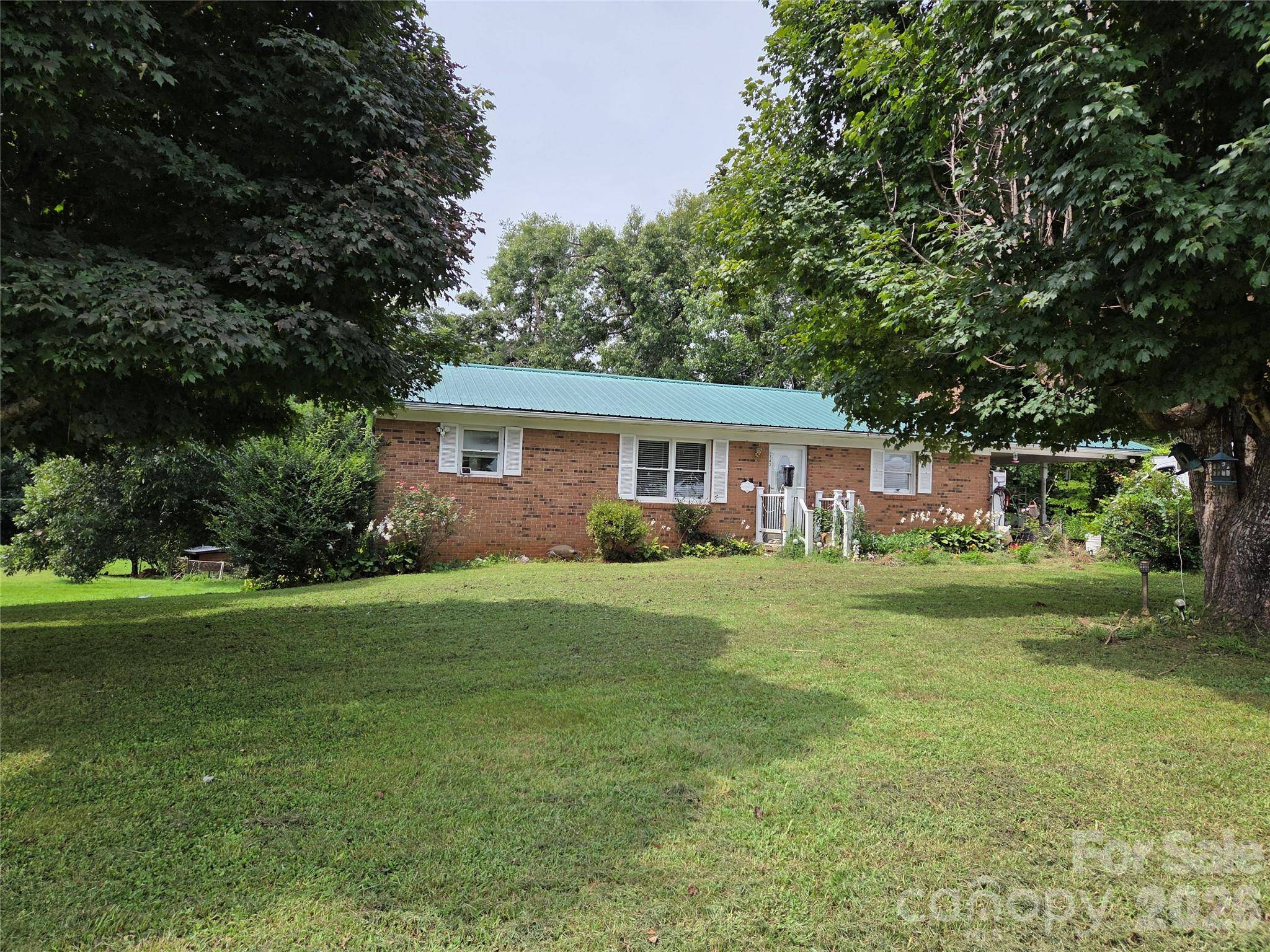 1743 Baber RD, Rutherfordton, NC 28139