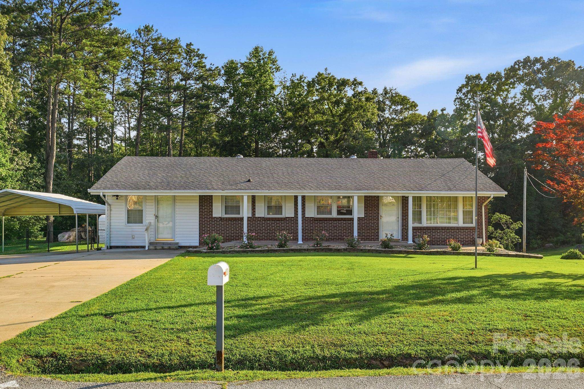 112 Brookside DR, Union, SC 29379