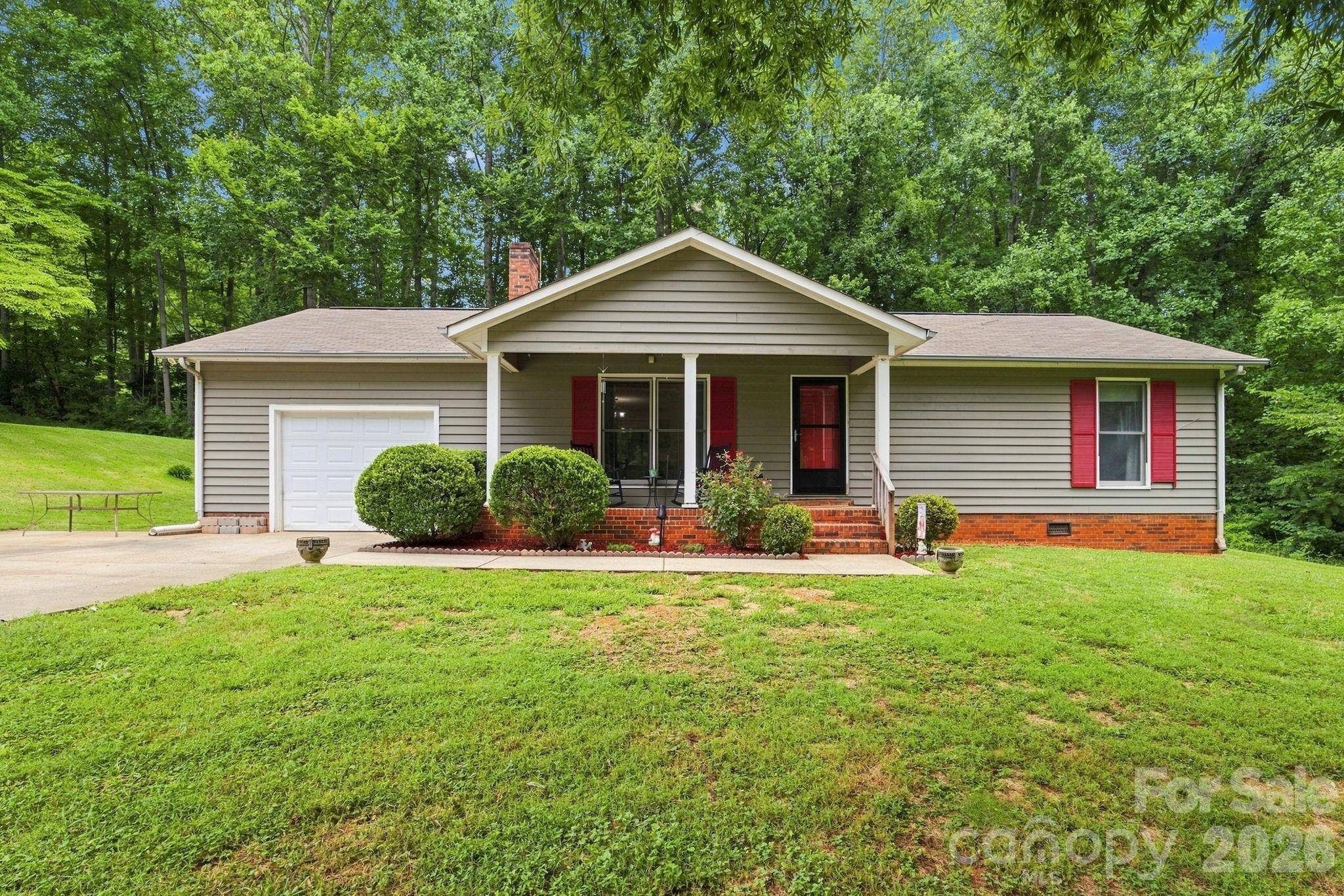 213 Hamilton RD, Troutman, NC 28166