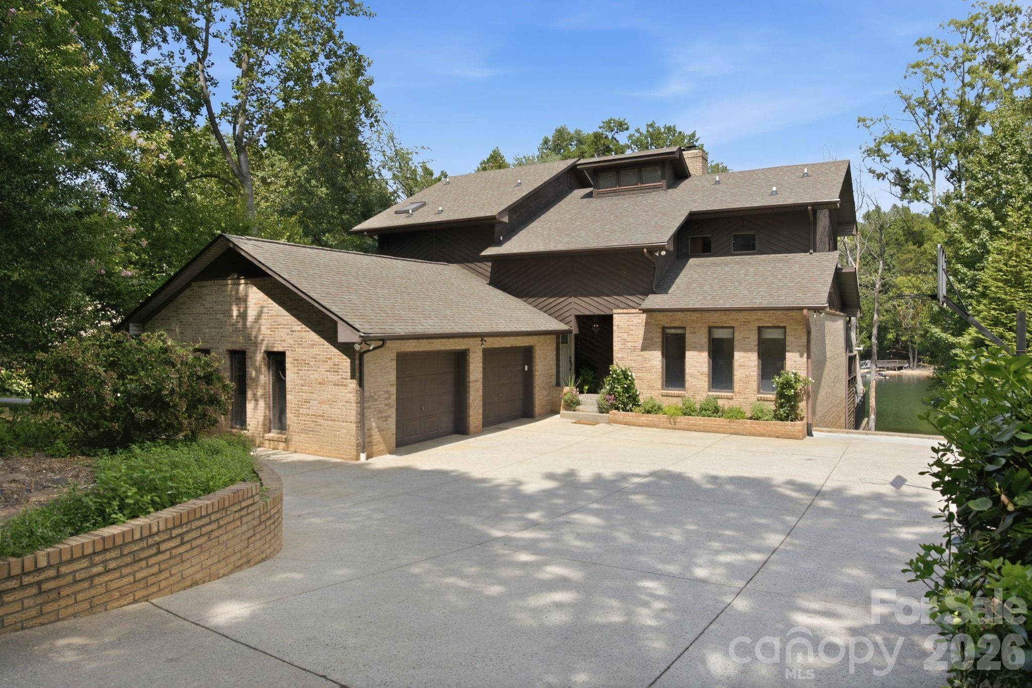 20334 Bethelwood LN, Cornelius, NC 28031