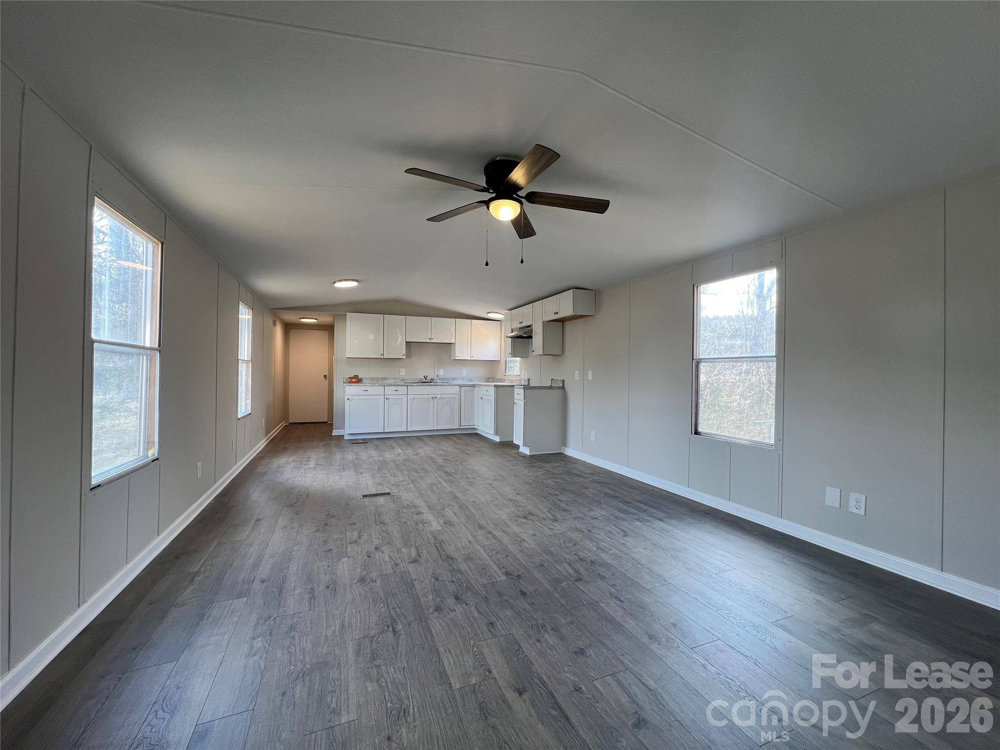 528 Oak Run CT, Bessemer City, NC 28016