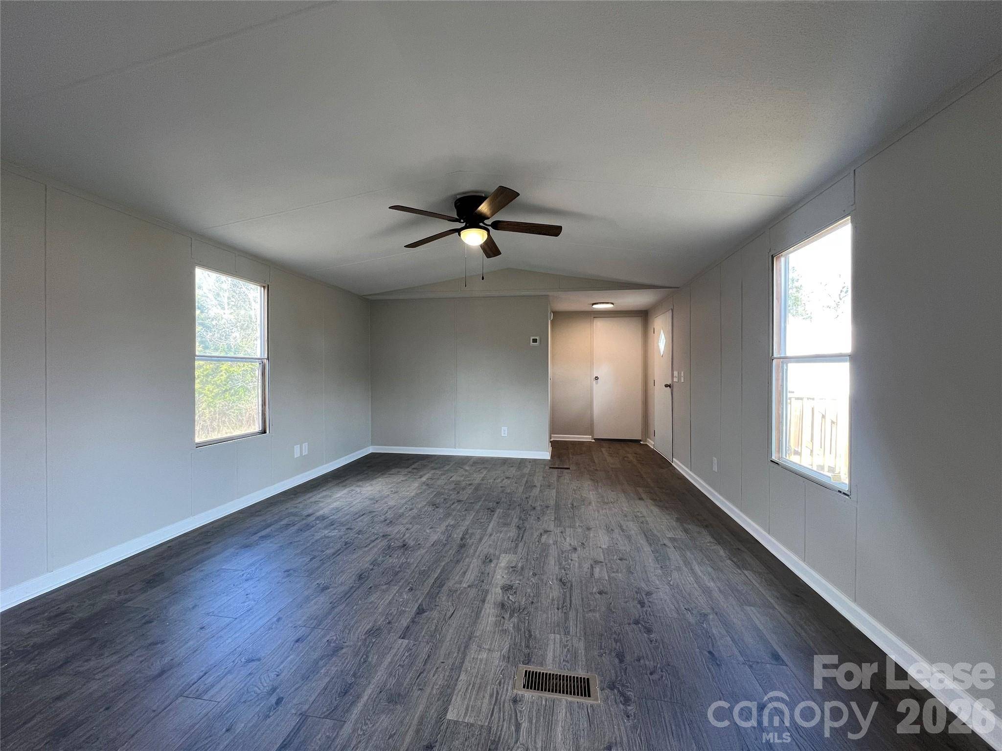 528 Oak Run CT, Bessemer City, NC 28016