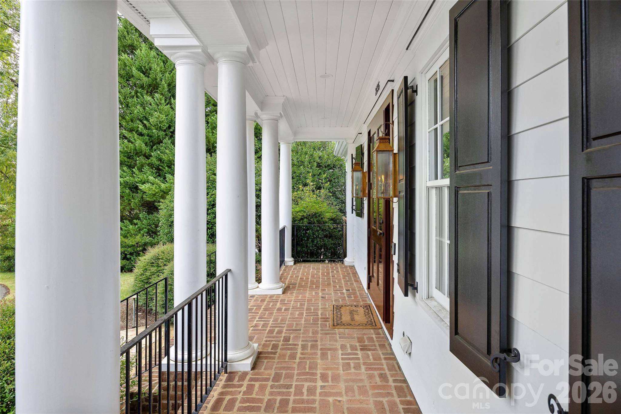 2135 Sharon AVE, Charlotte, NC 28211