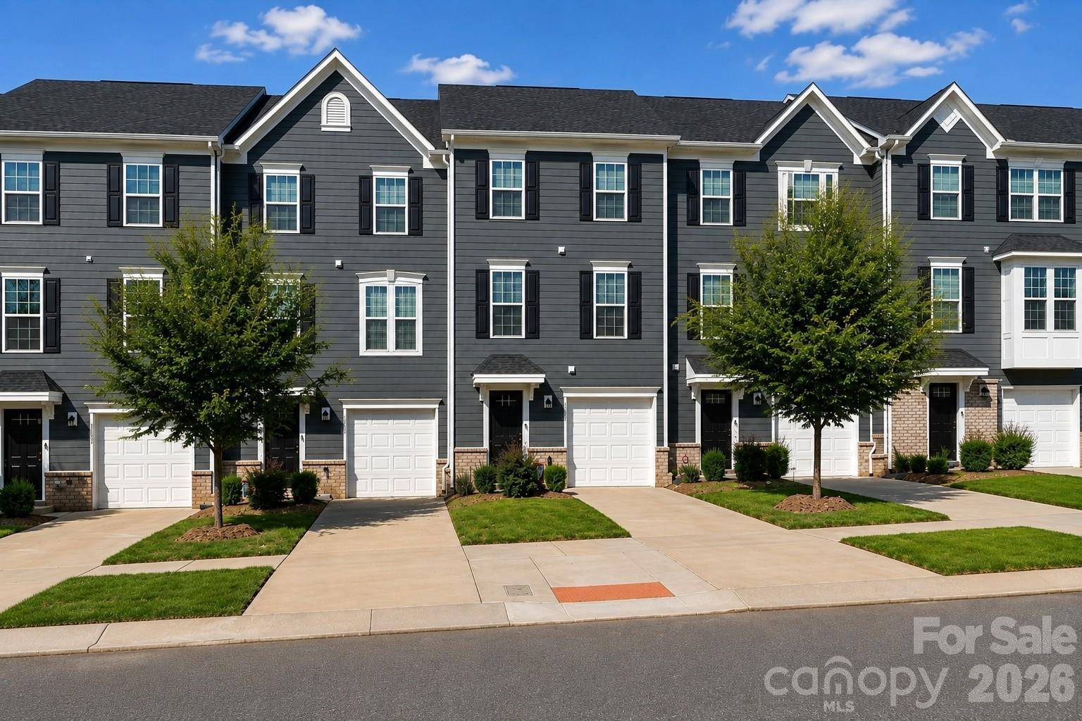 3037 Beeler LN, Charlotte, NC 28208