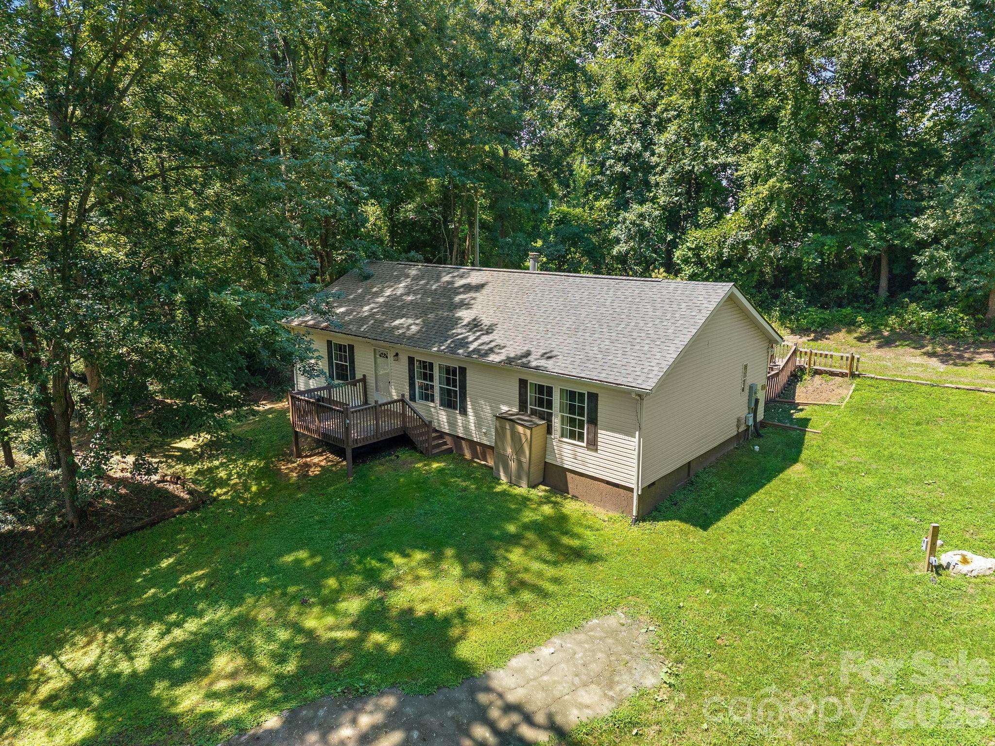 195 Shiloh RD, Asheville, NC 28803