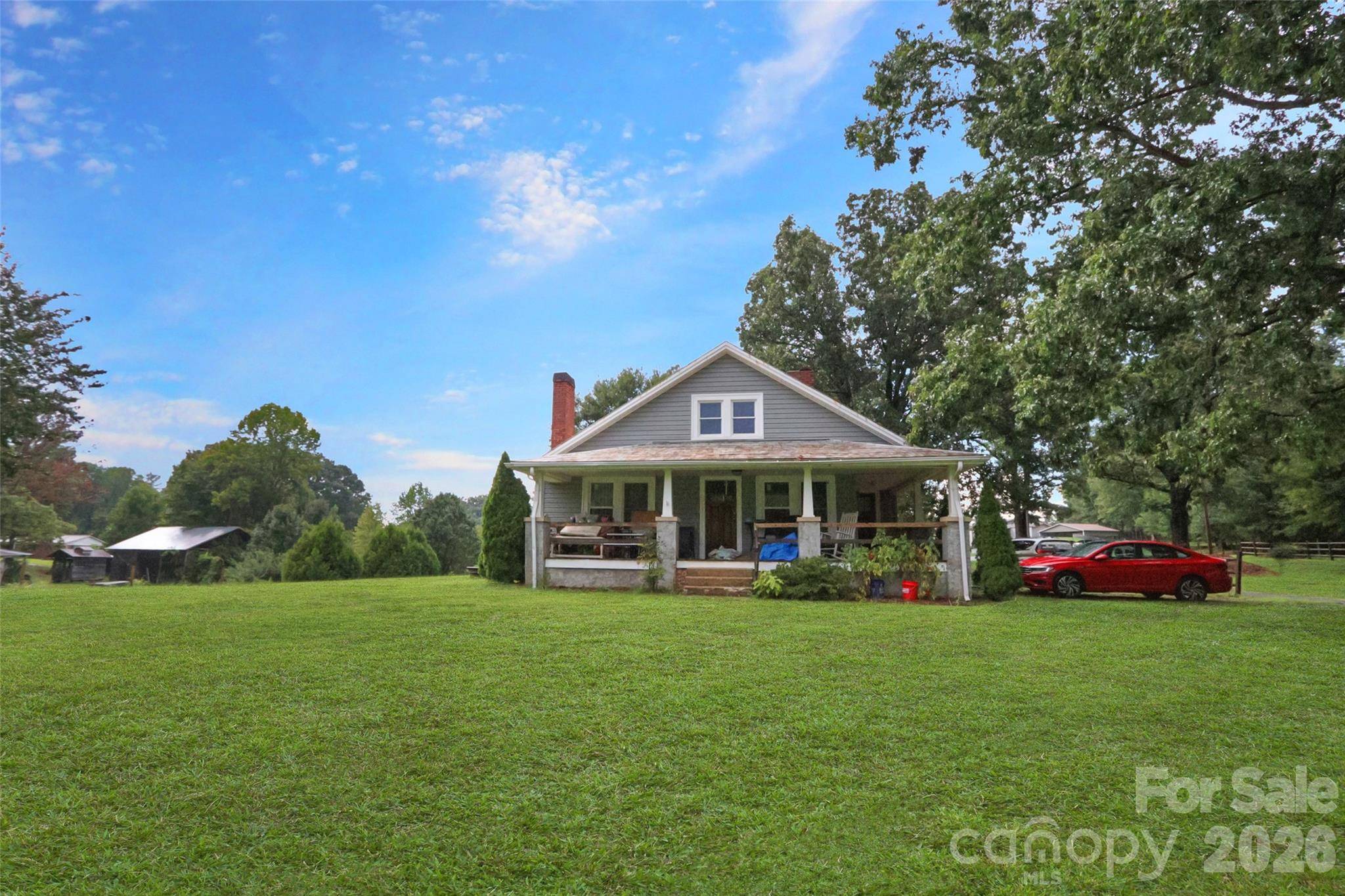4888 Ruby LN, Morganton, NC 28655