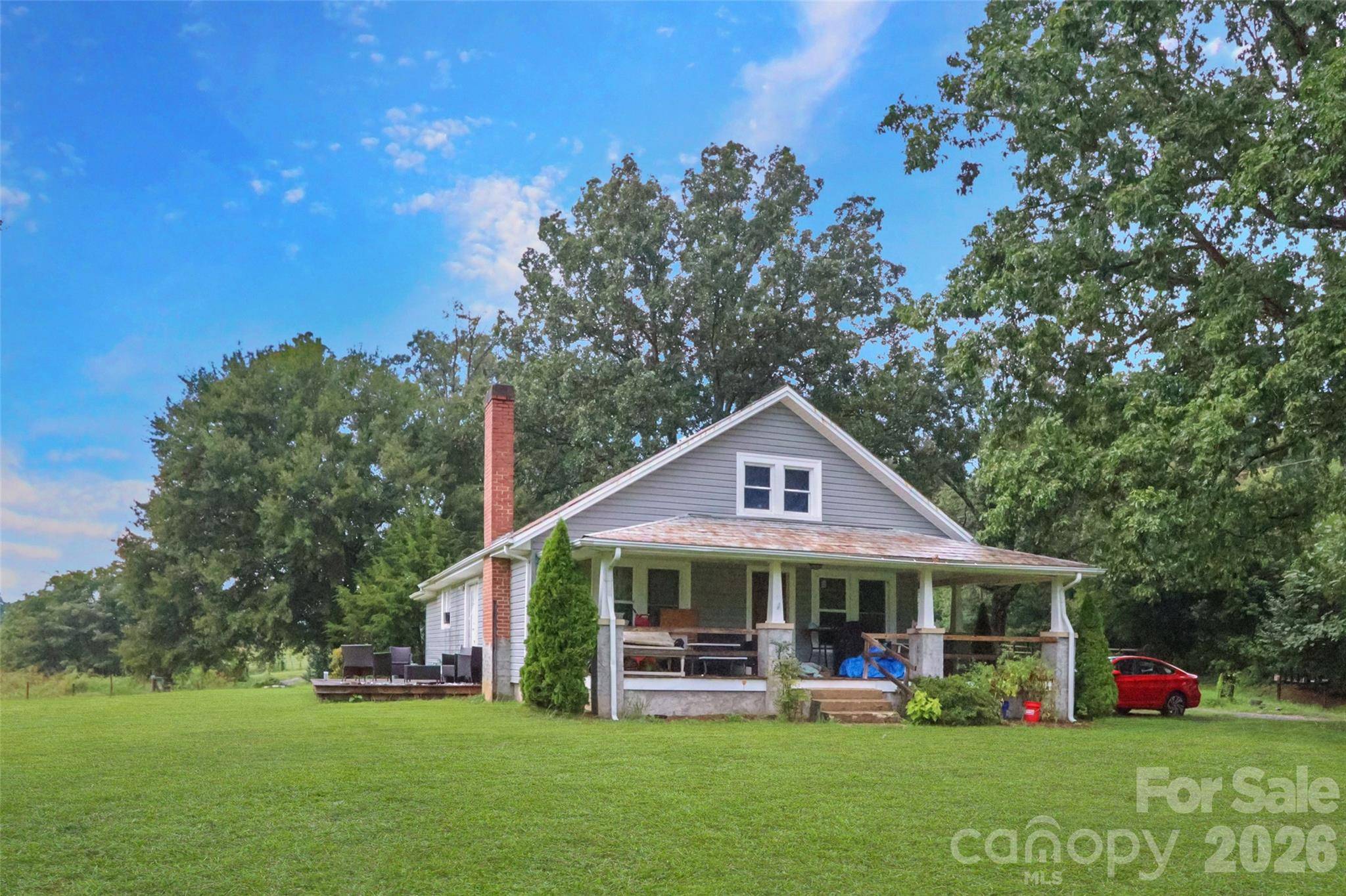 4888 Ruby LN, Morganton, NC 28655