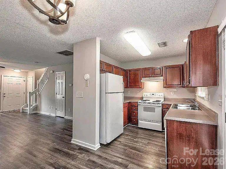 11642 Retriever WAY, Charlotte, NC 28269