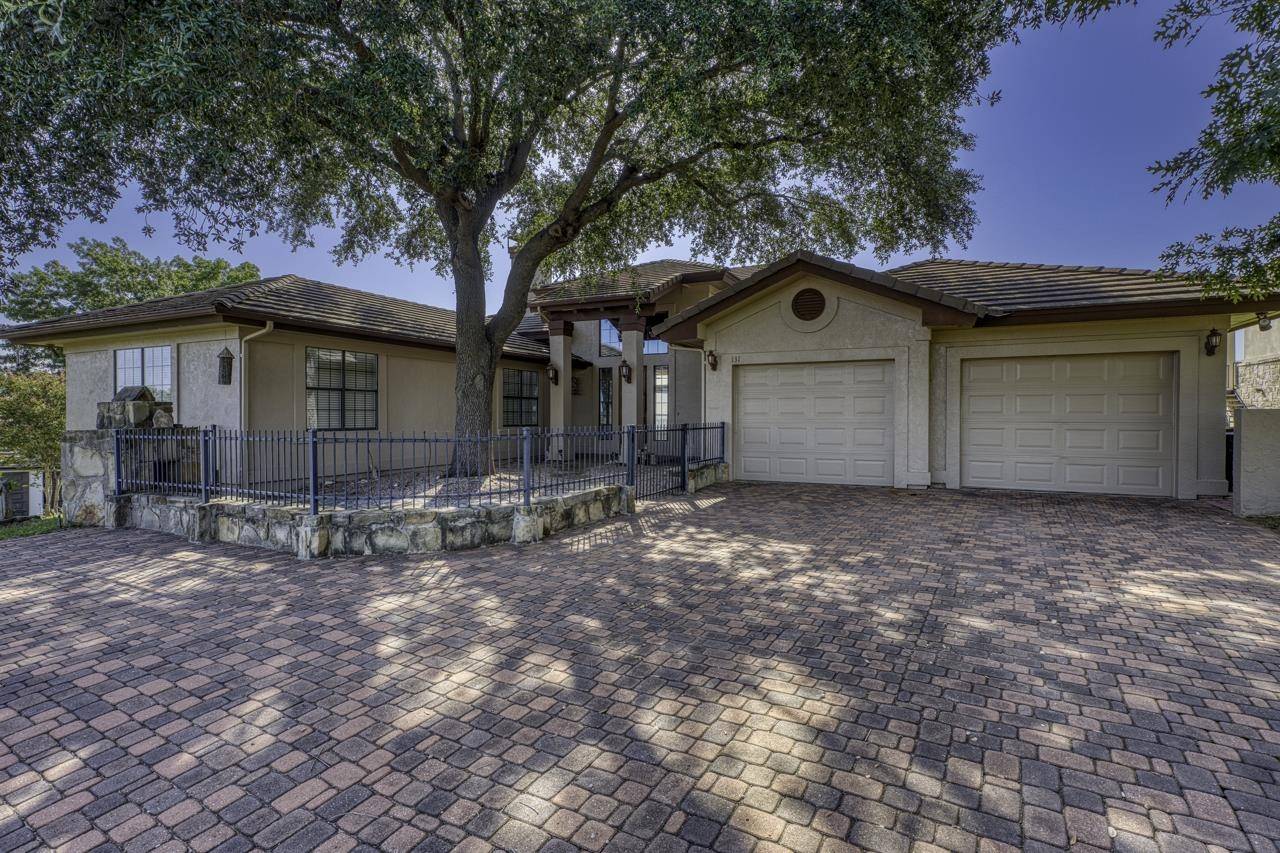131 Florentine, Horseshoe Bay, TX 78657
