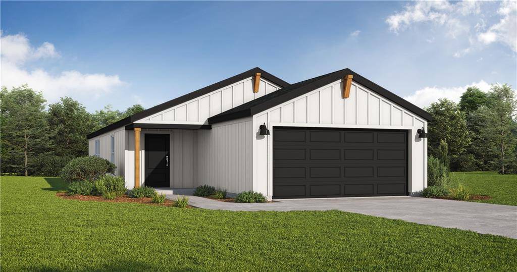 1015 Balboa TRL, Raymore, MO 64083