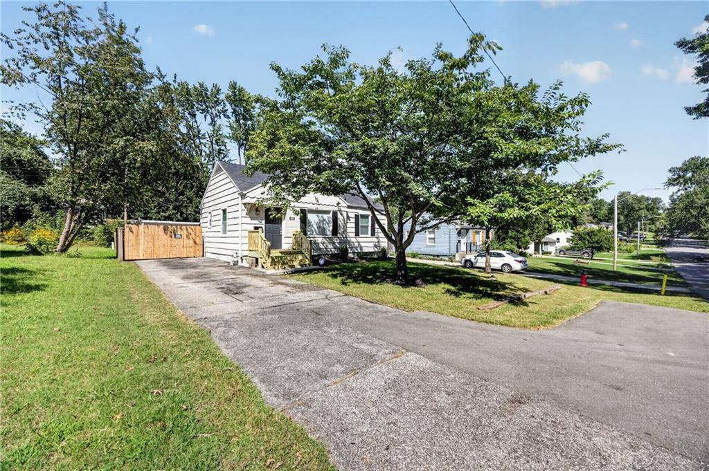 610 W 88th TER, Kansas City, MO 64114