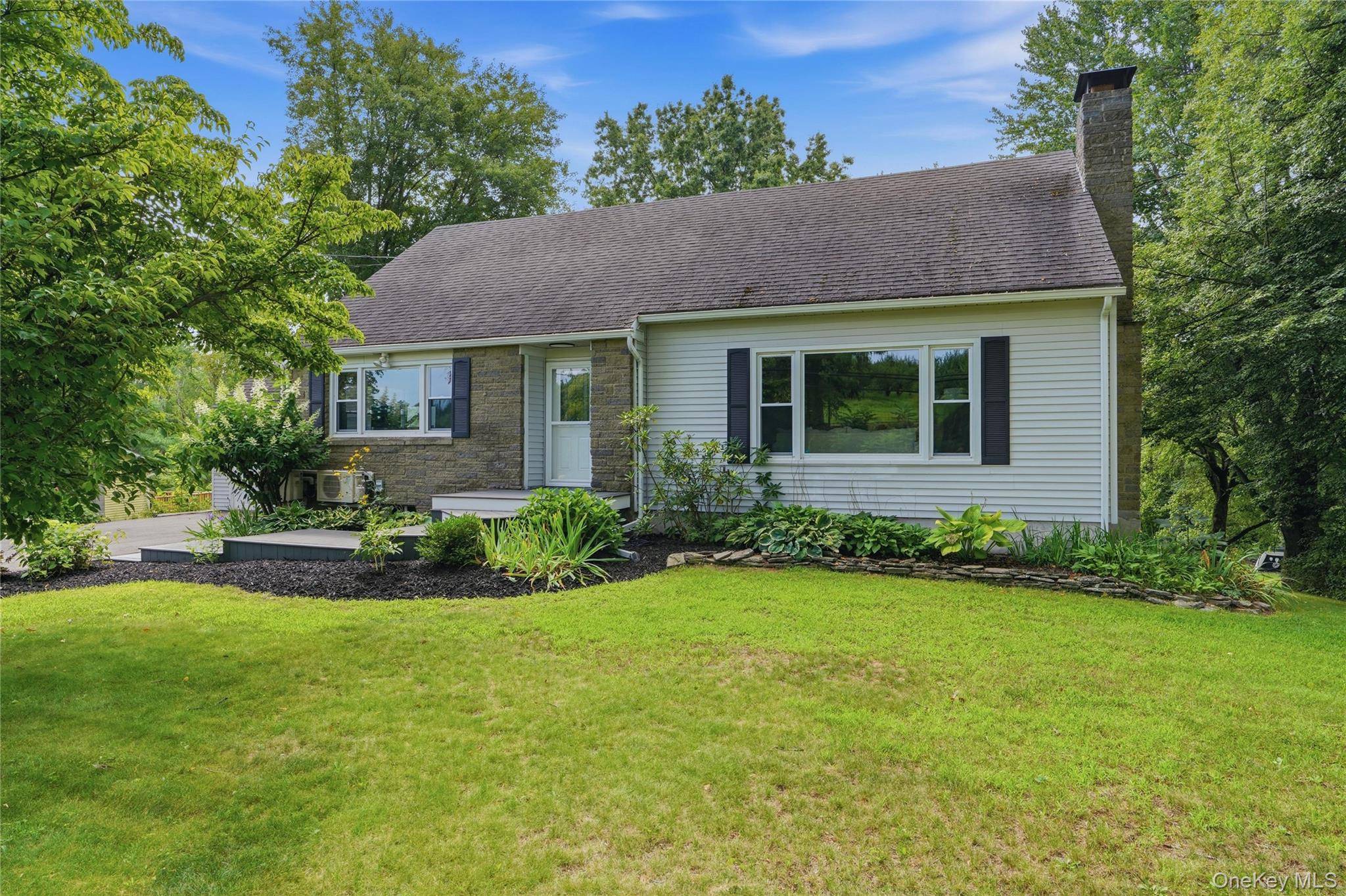 16 Gabriety RD, Highland, NY 12528