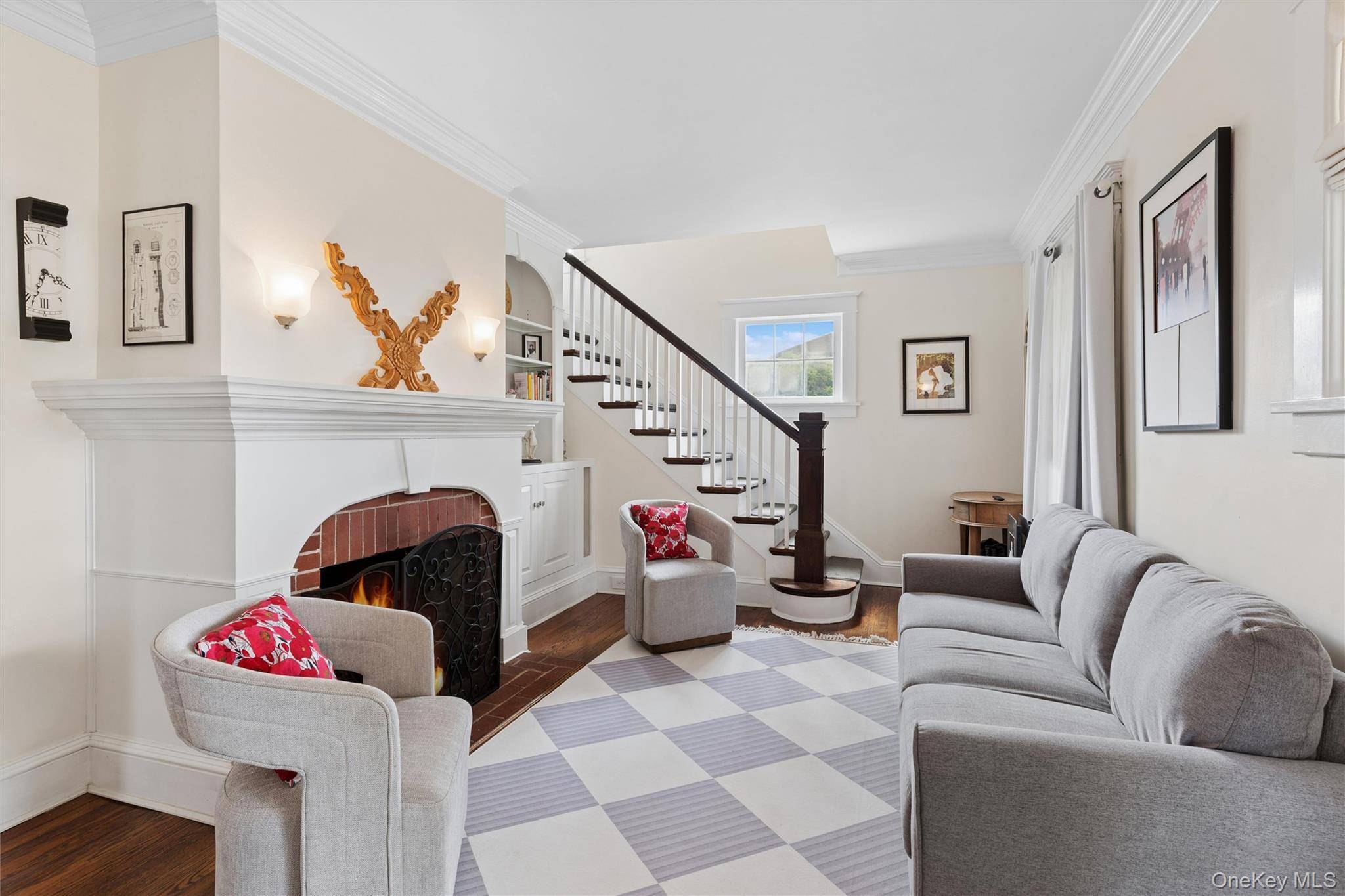 87 Islip AVE, Islip, NY 11751