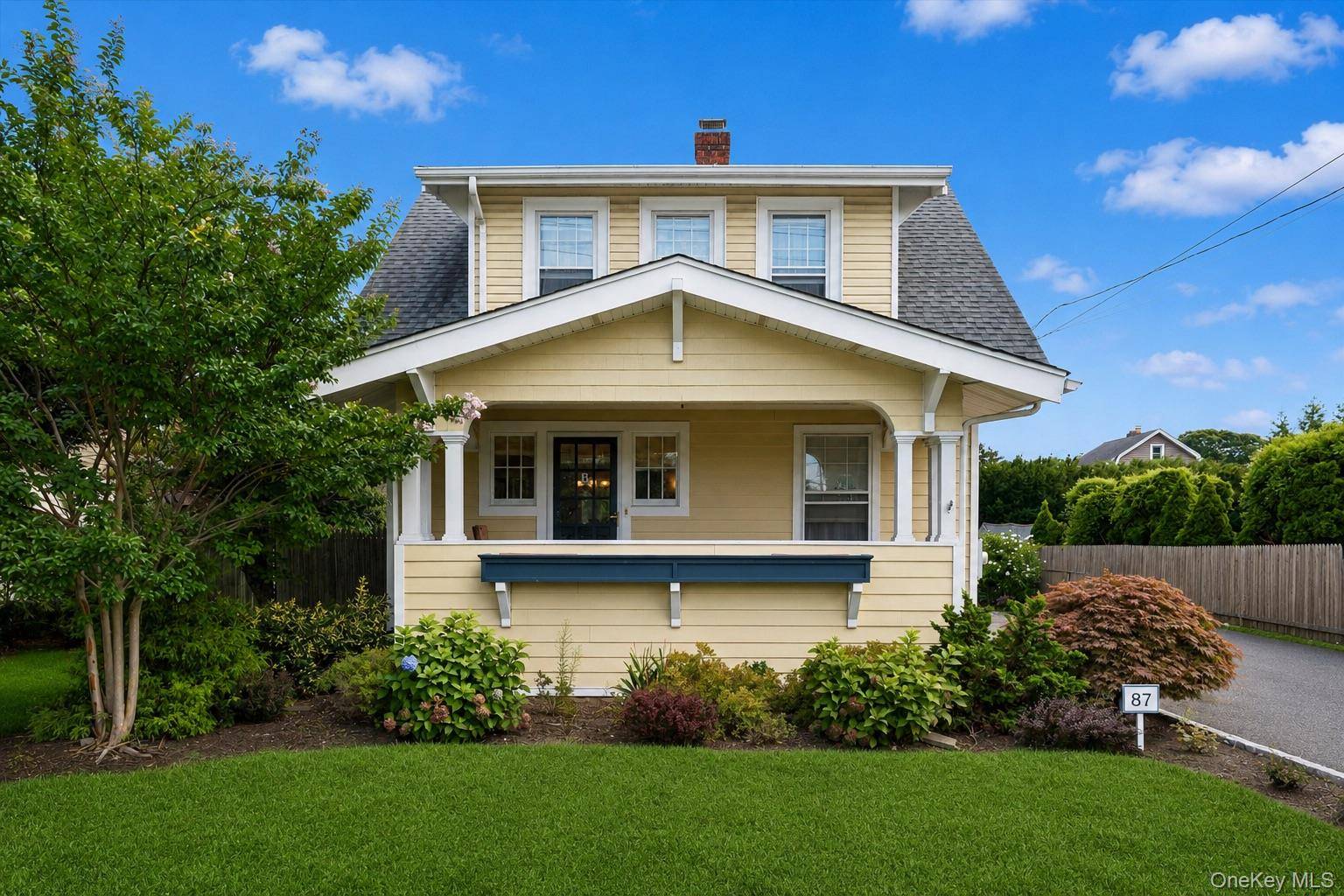 87 Islip AVE, Islip, NY 11751