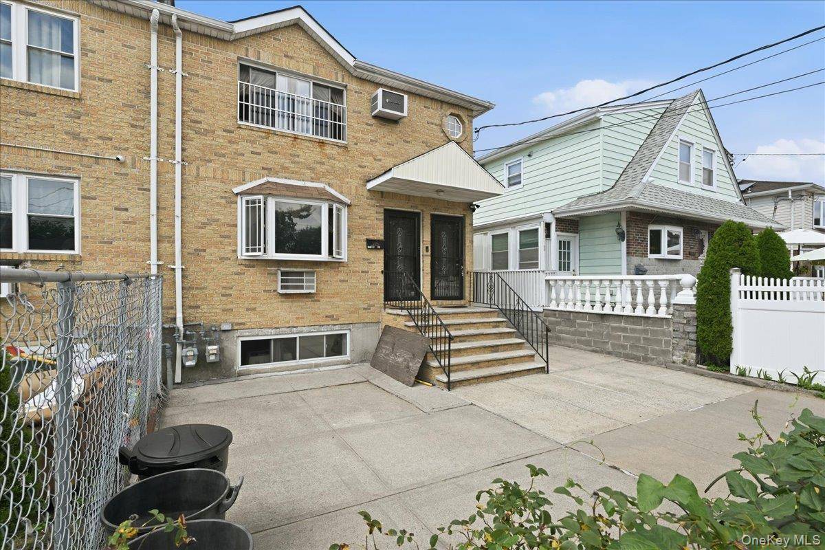 13534 127th ST, South Ozone Park, NY 11420
