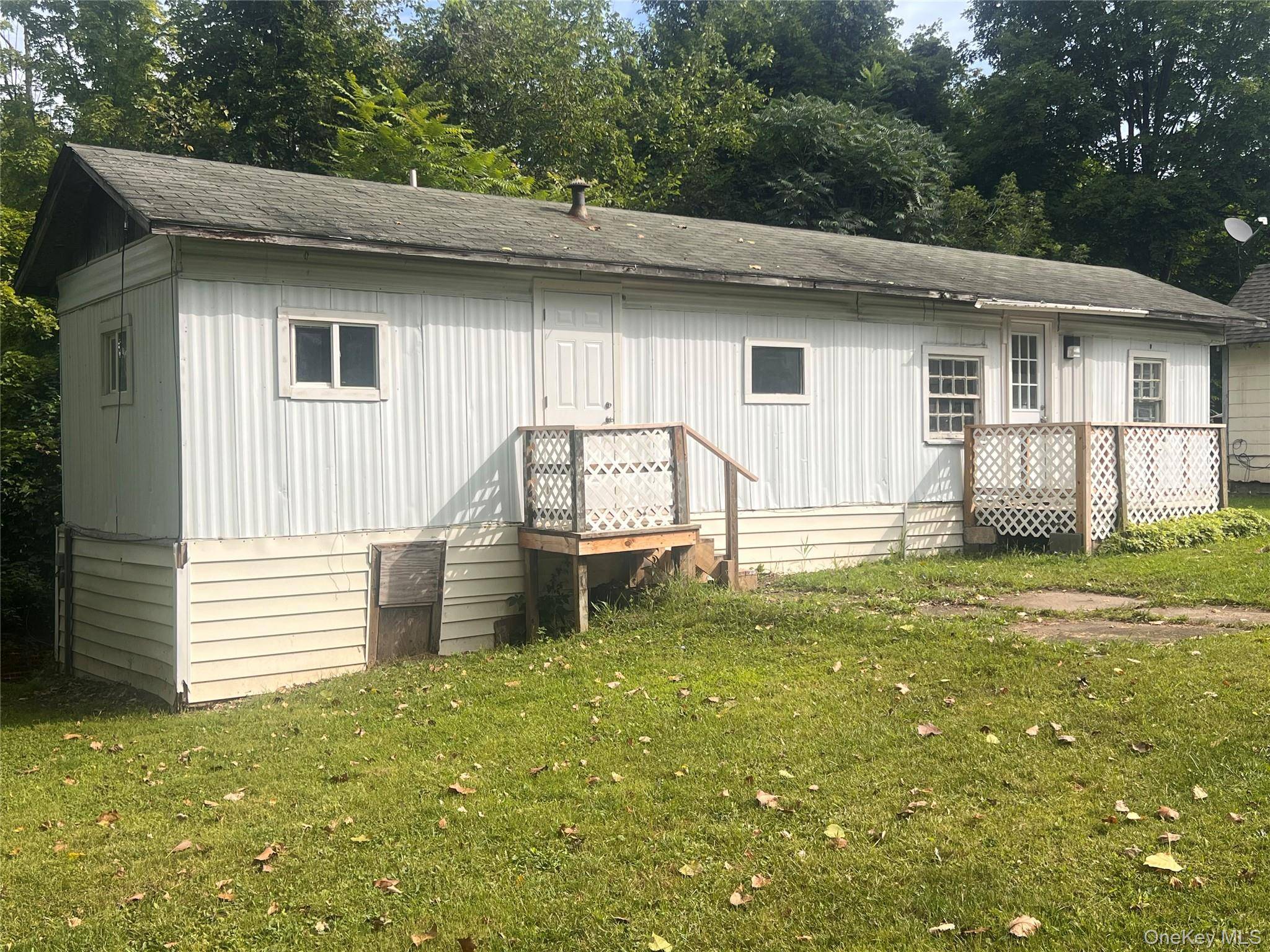70 Minnewaska TRL, Kerhonkson, NY 12446