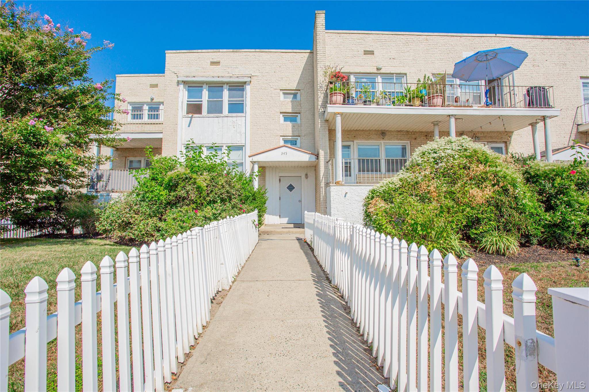 345 Shore RD #2E, Long Beach, NY 11561