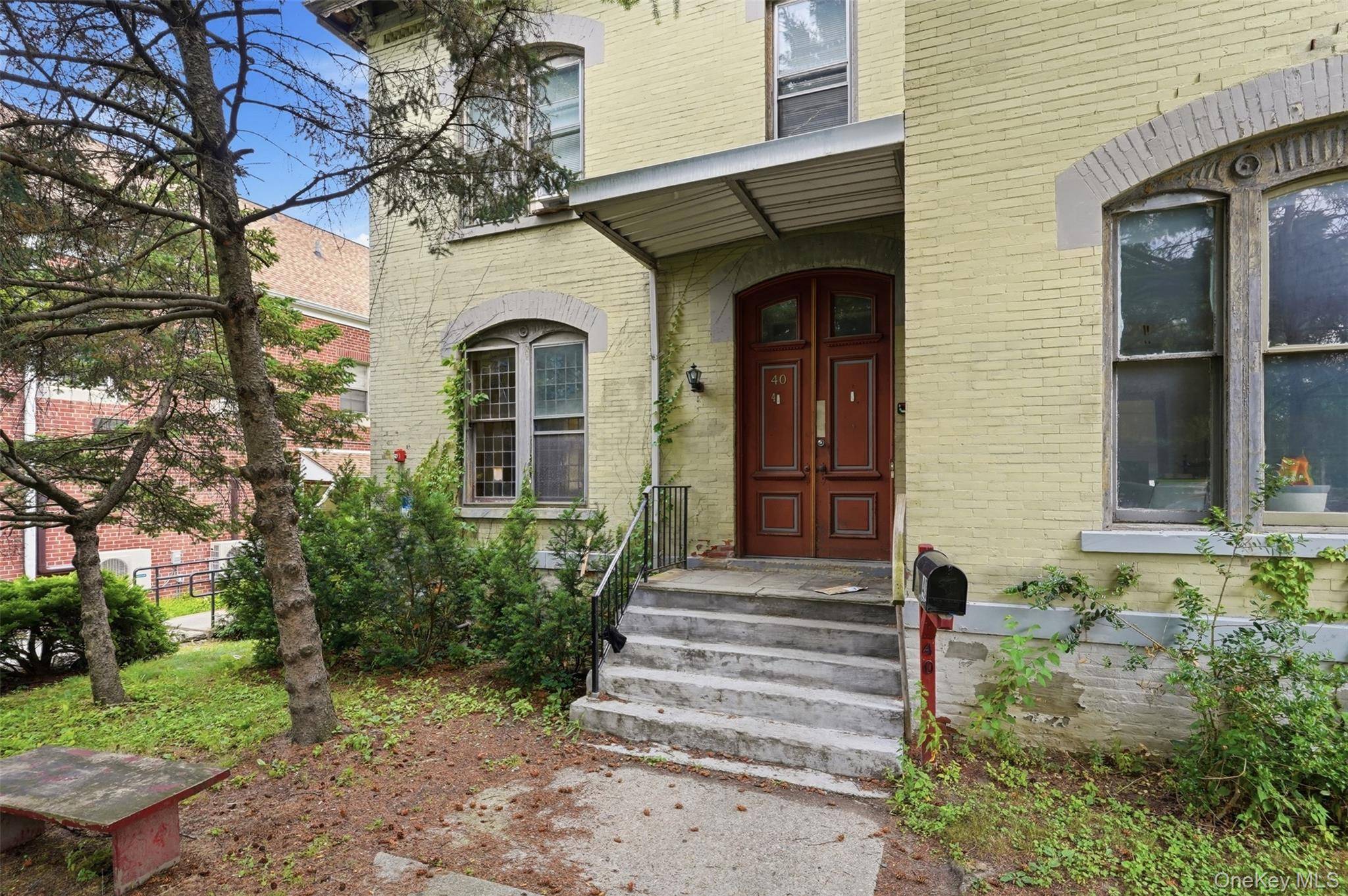 40 S Hamilton ST, Poughkeepsie, NY 12601
