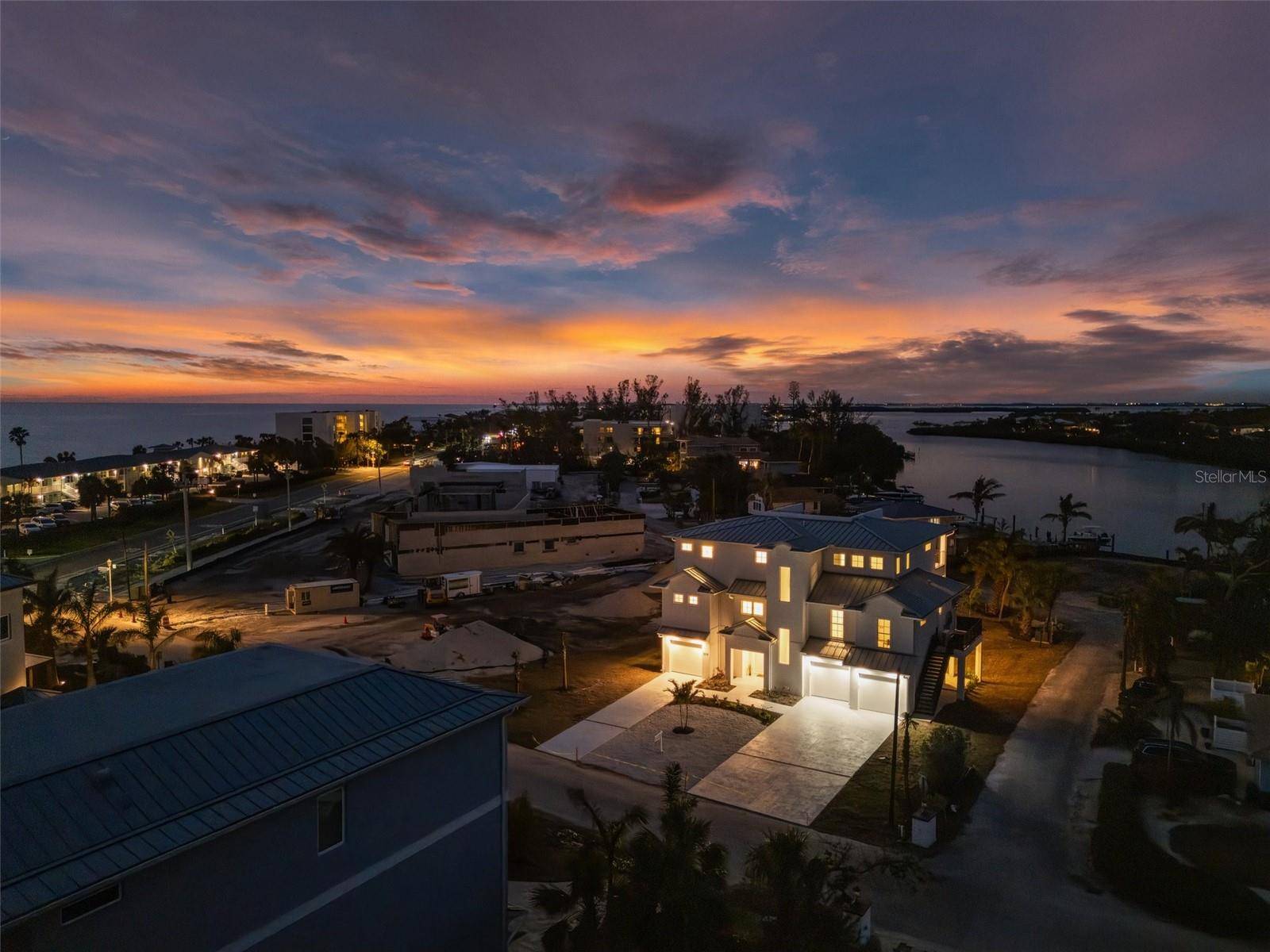 597 BUTTONWOOD DR, Longboat Key, FL 34228