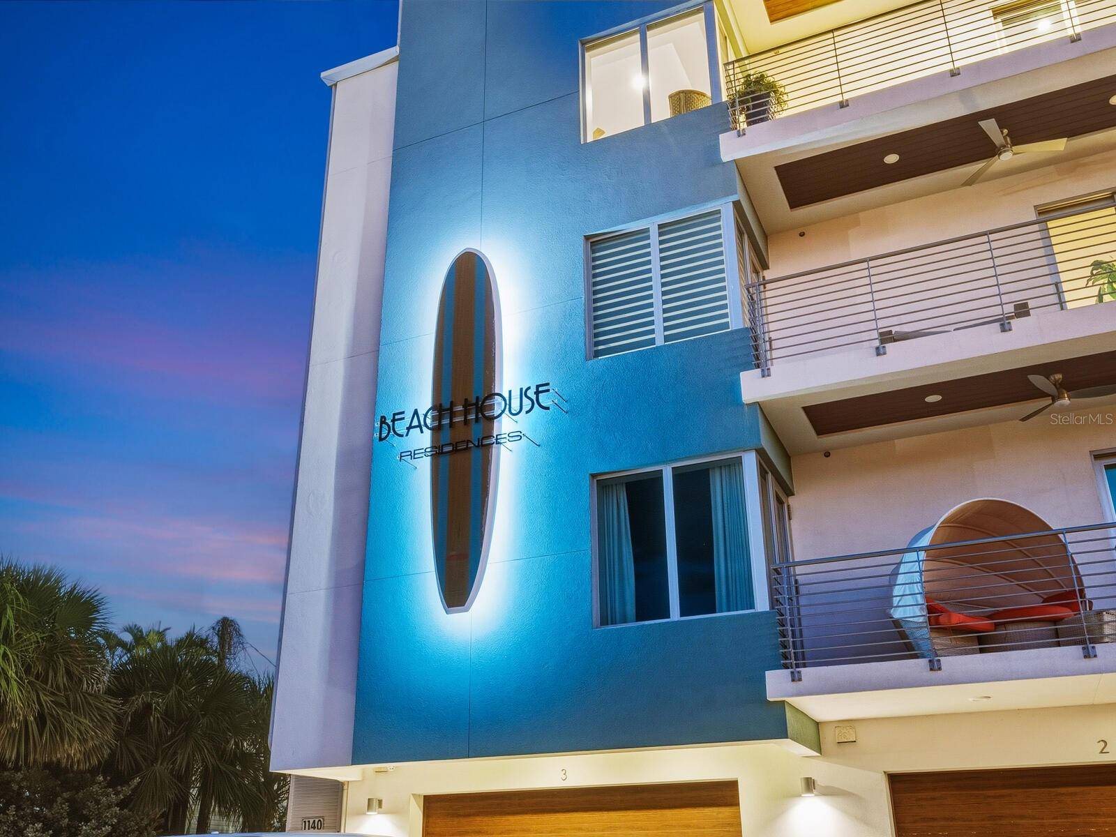 1140 SEASIDE DR #301 & Penthouse, Siesta Key, FL 34242