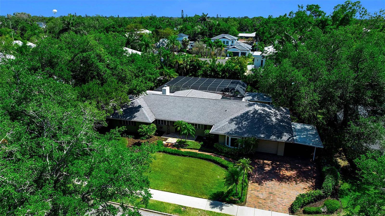 1714 SOUTH DR, Sarasota, FL 34239